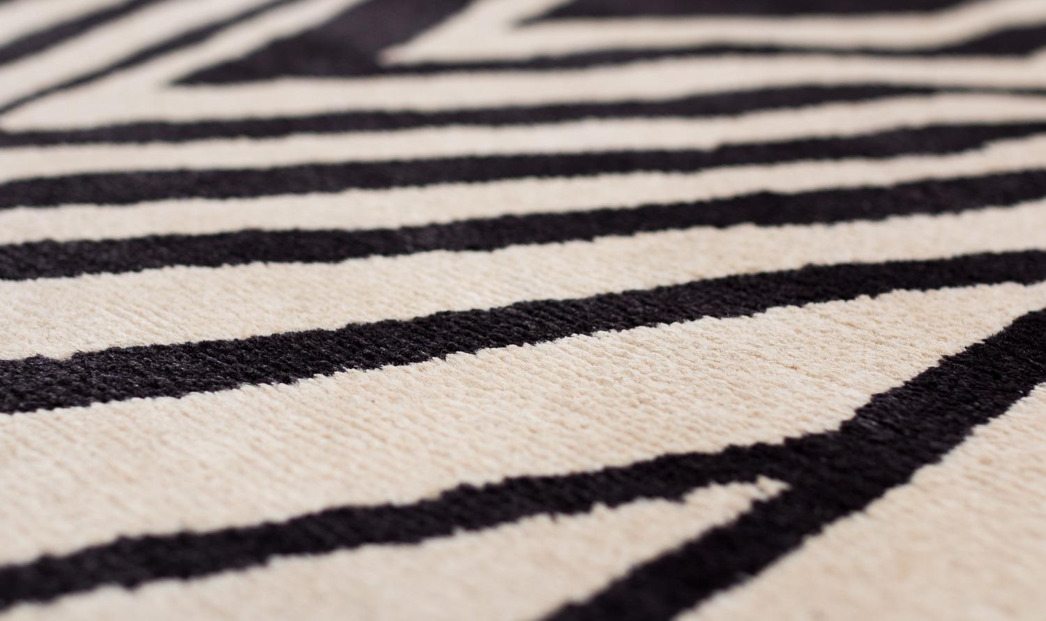 Tappeto di lusso in lana e seta Deco Polygon by Carini Carpets x Michelle Weinberg in vendita 3