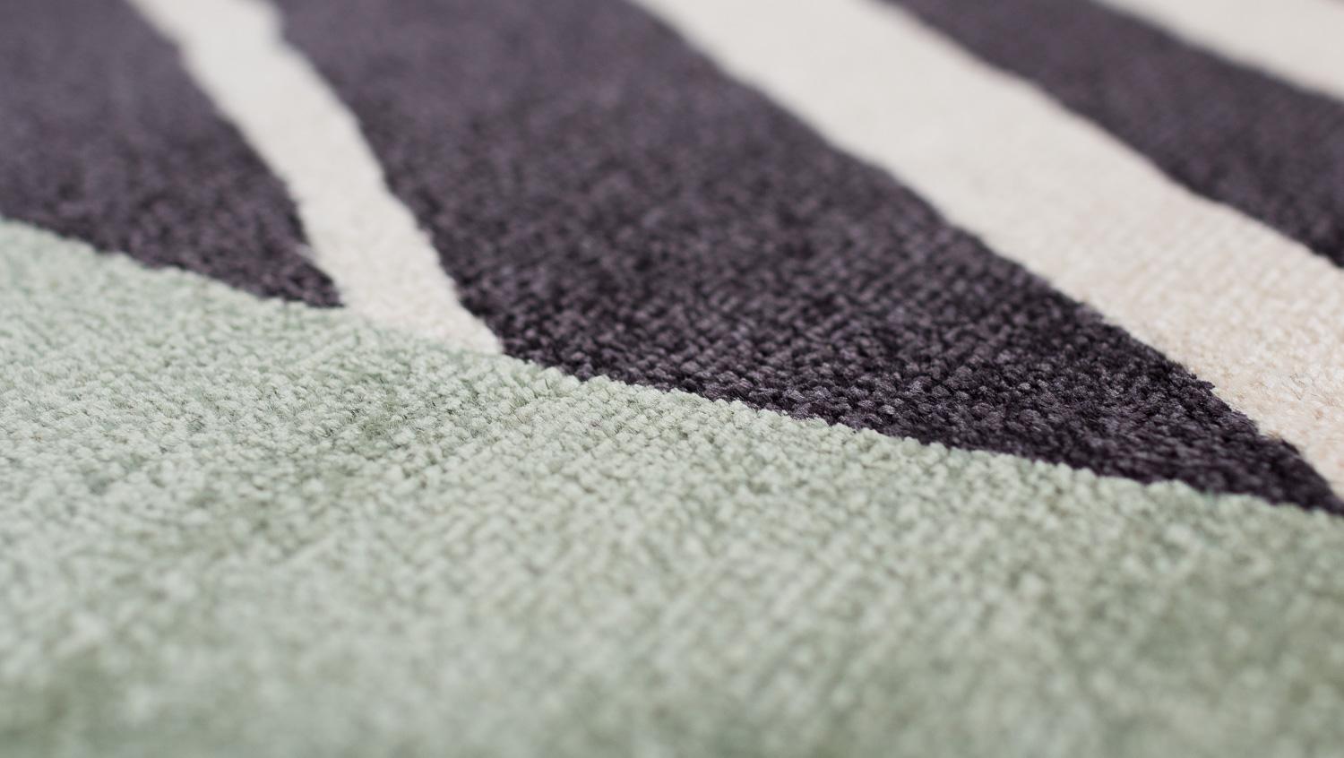 Tappeto di lusso in lana e seta Deco Polygon by Carini Carpets x Michelle Weinberg in vendita 4