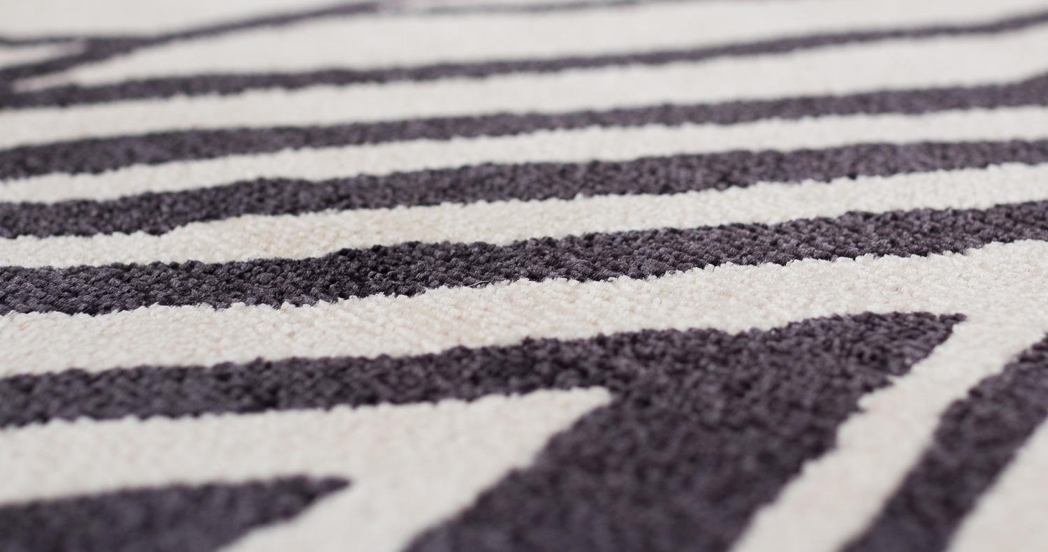 Tappeto di lusso in lana e seta Deco Polygon by Carini Carpets x Michelle Weinberg in vendita 5