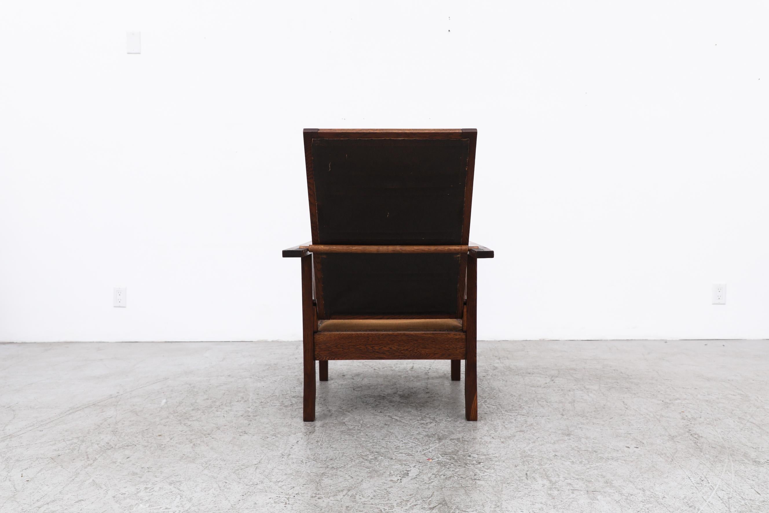 Deco Reclining Oak Lounge Chair mit dunkelbrauner Lederrückenlehne und Stoffsitz (20. Jahrhundert) im Angebot