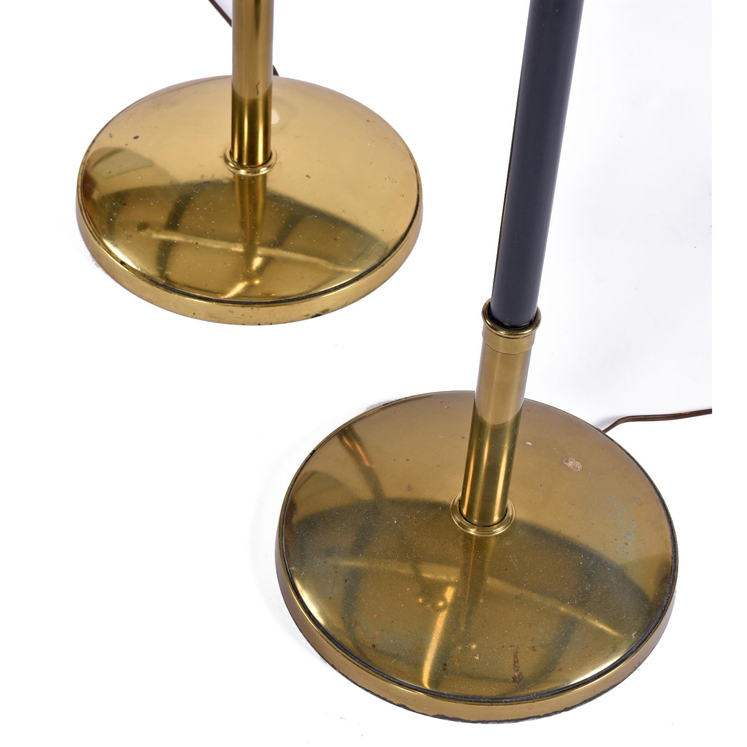 Ensemble de lampadaires torchères chalice Stiffel en laiton Art Déco Greek Key en vente 4