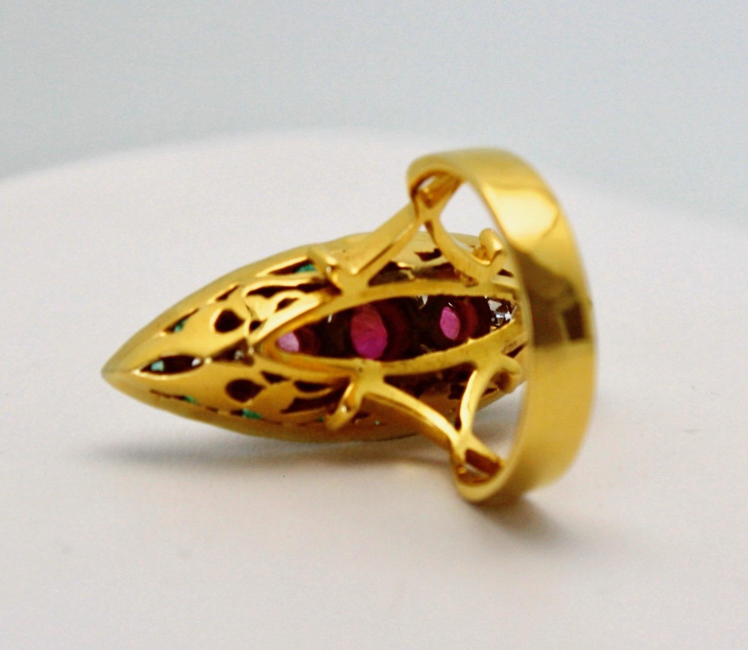 Round Cut Deco Ruby Emerald Diamond Pagoda Ring 18 Karat For Sale