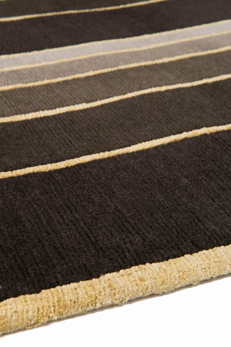 Deco Spiral HandKnotted 6x4 Area Rug in Wool and Silk by Tim Gosling