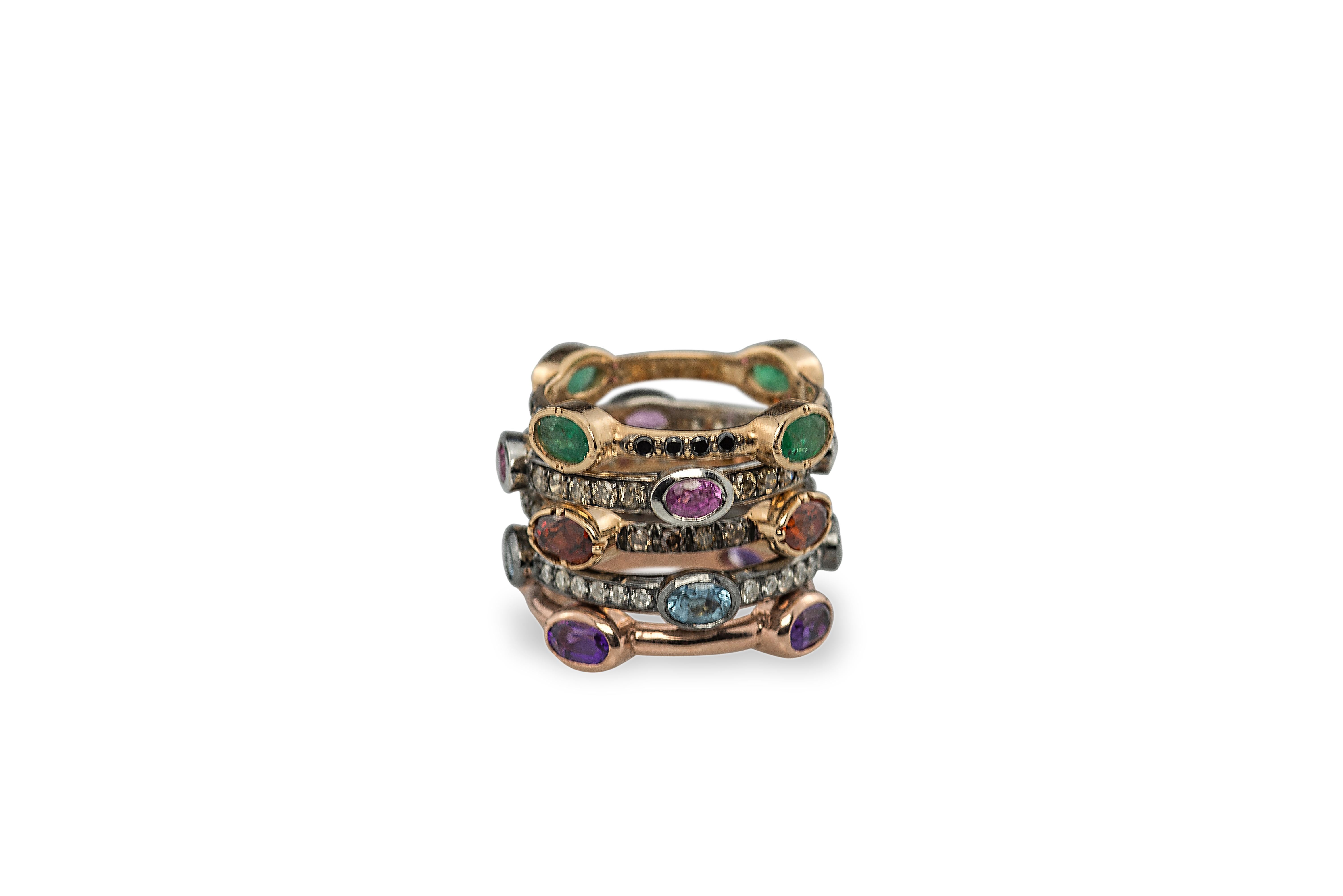 Deco Style 18K Gold 0.70c Emerald 0.32c Black Diamonds Handcrafted Stacking Ring For Sale 3