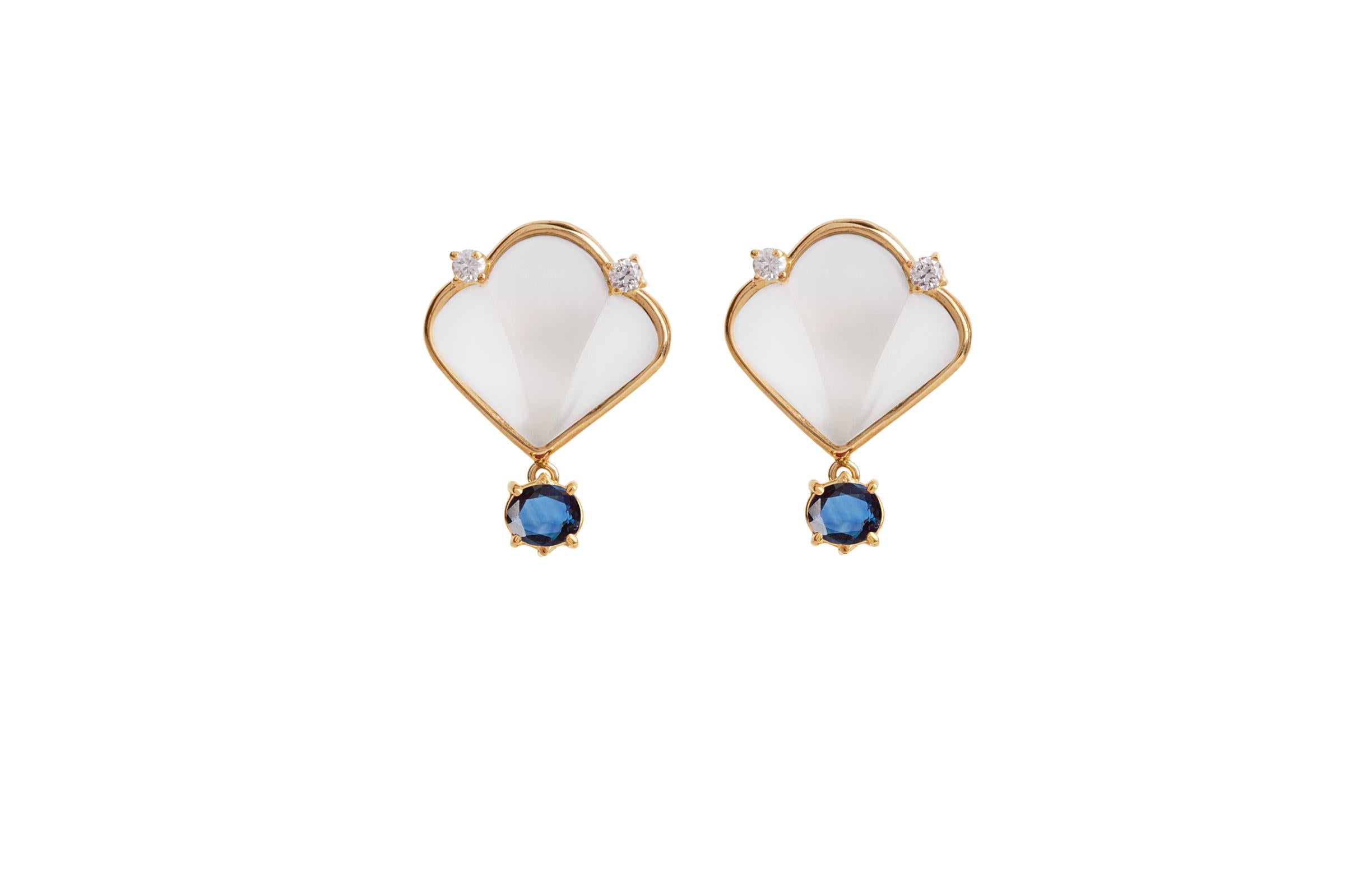 Clous d'oreilles intemporels en or jaune 18 carats avec saphirs de 1,80 carat et diamants, style Art déco Pour femmes en vente
