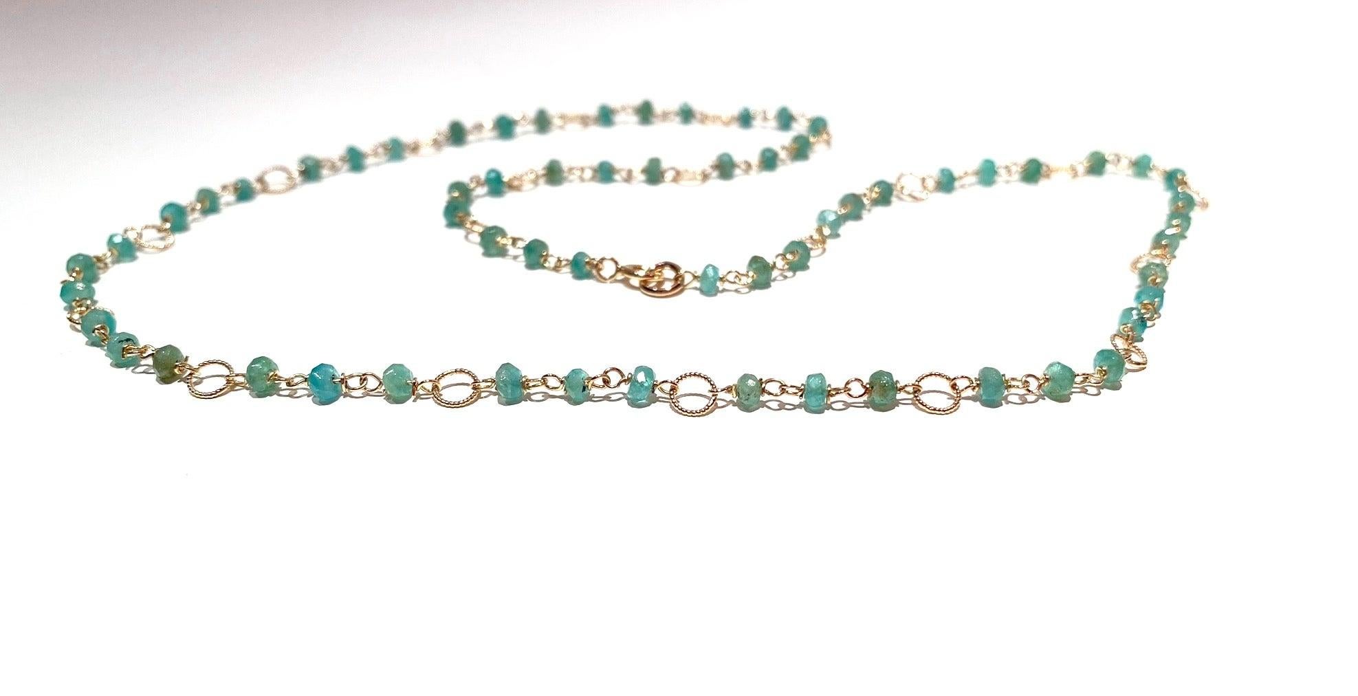 Deco Style 7.5 Carat Emeralds 18 Karat Yellow Gold Twisted Links Beaded Necklace For Sale 3