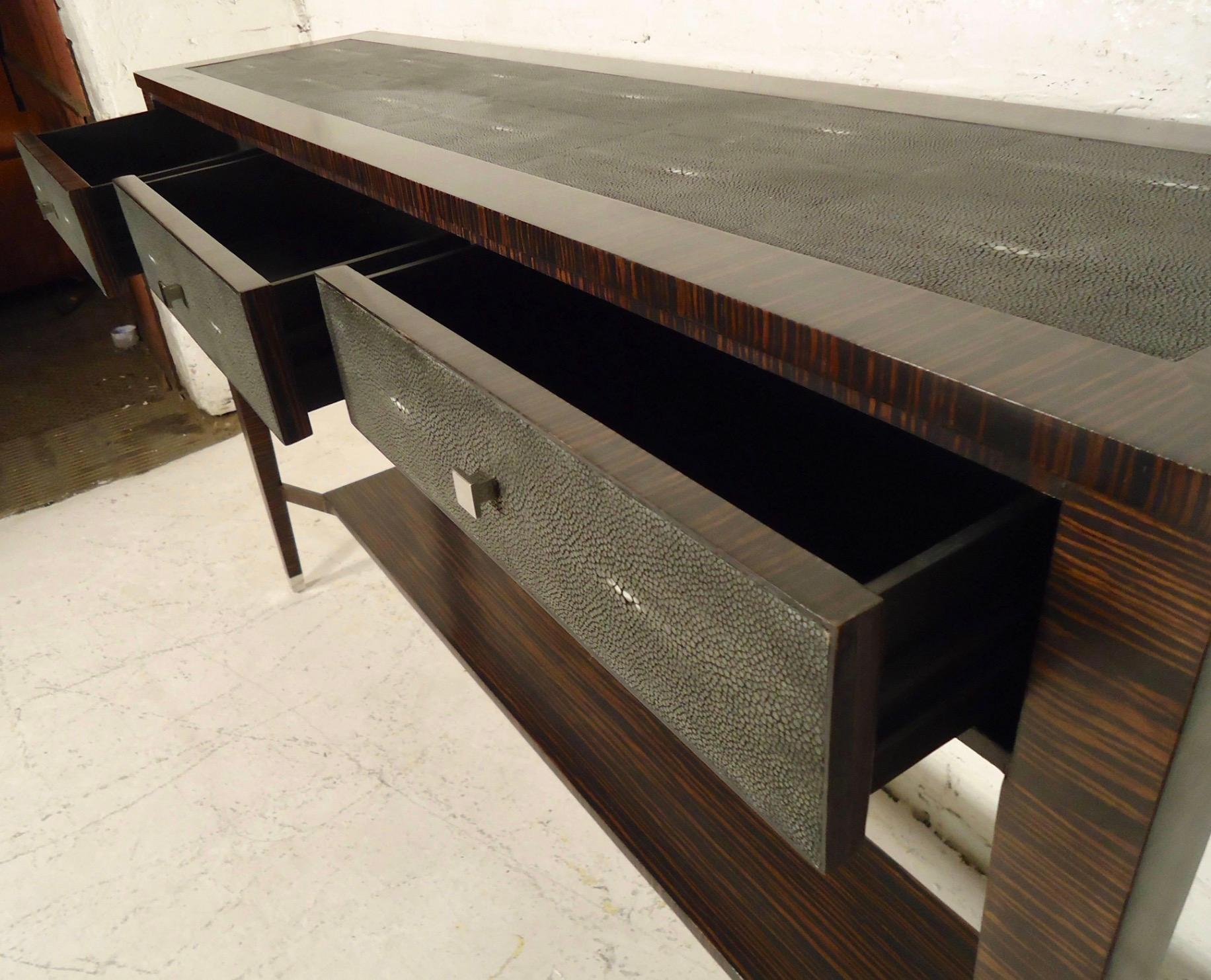 Mid-Century Modern Table console de style déco par Jonathan Charles en vente