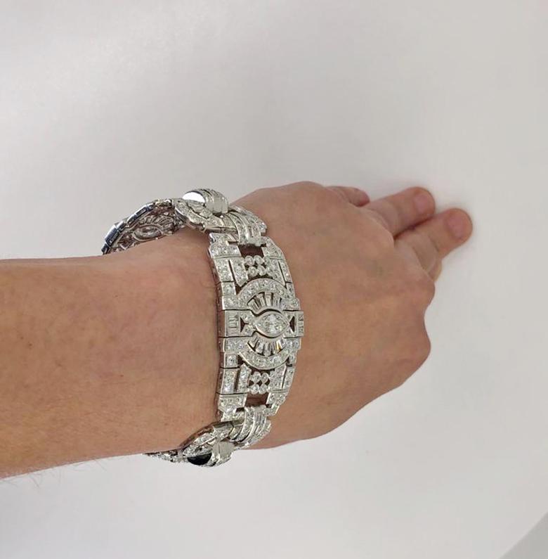 Art Deco Style Diamond Platinum Articulated Link Bracelet In Good Condition In New York, NY
