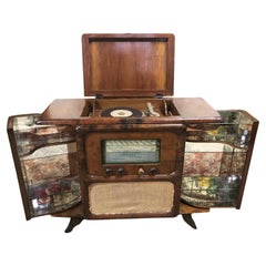 Vintage Deco' Style Italian Radio Bar Cabinet in Walnut
