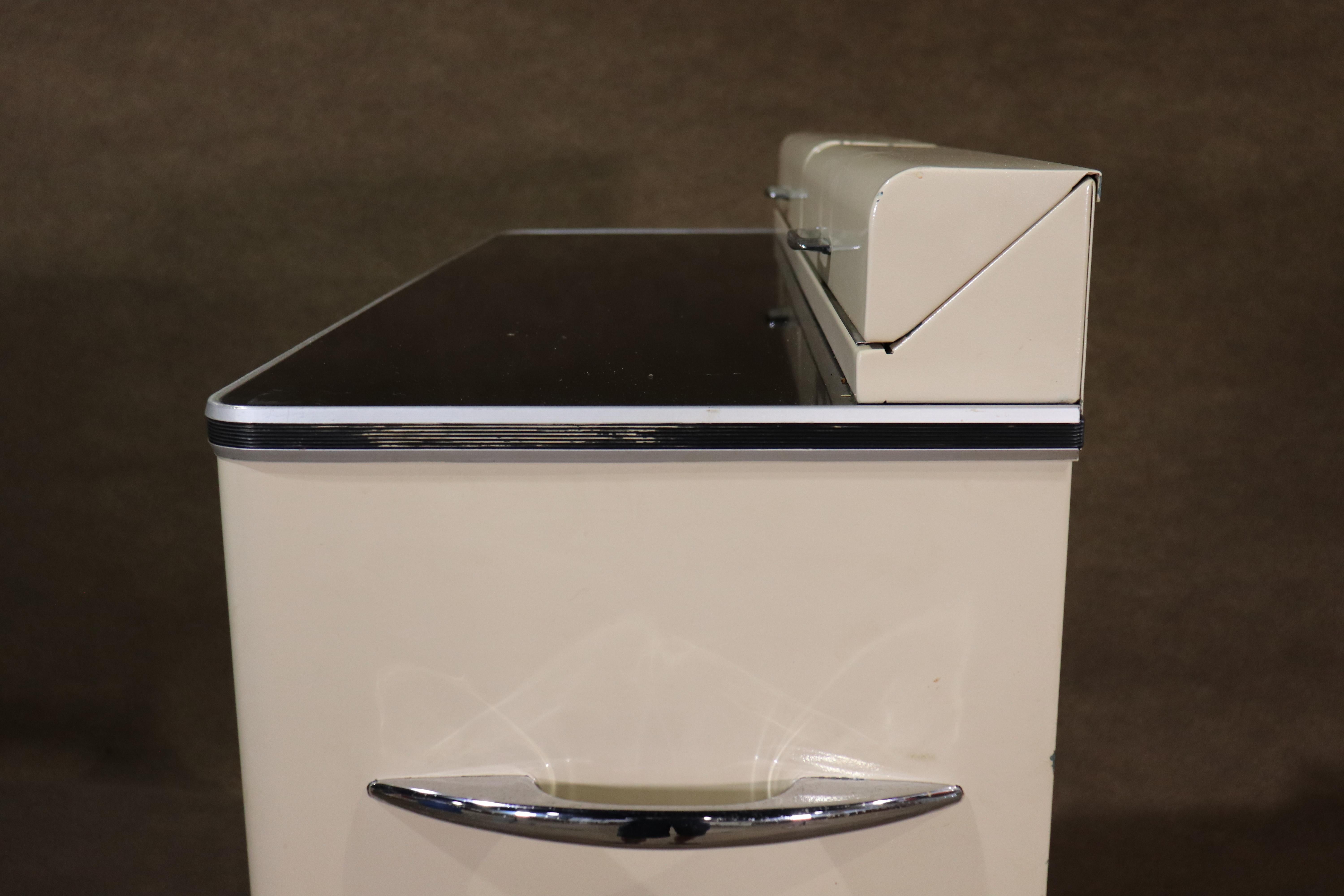 Gabinete Dental Vintage Estilo Deco en venta 7
