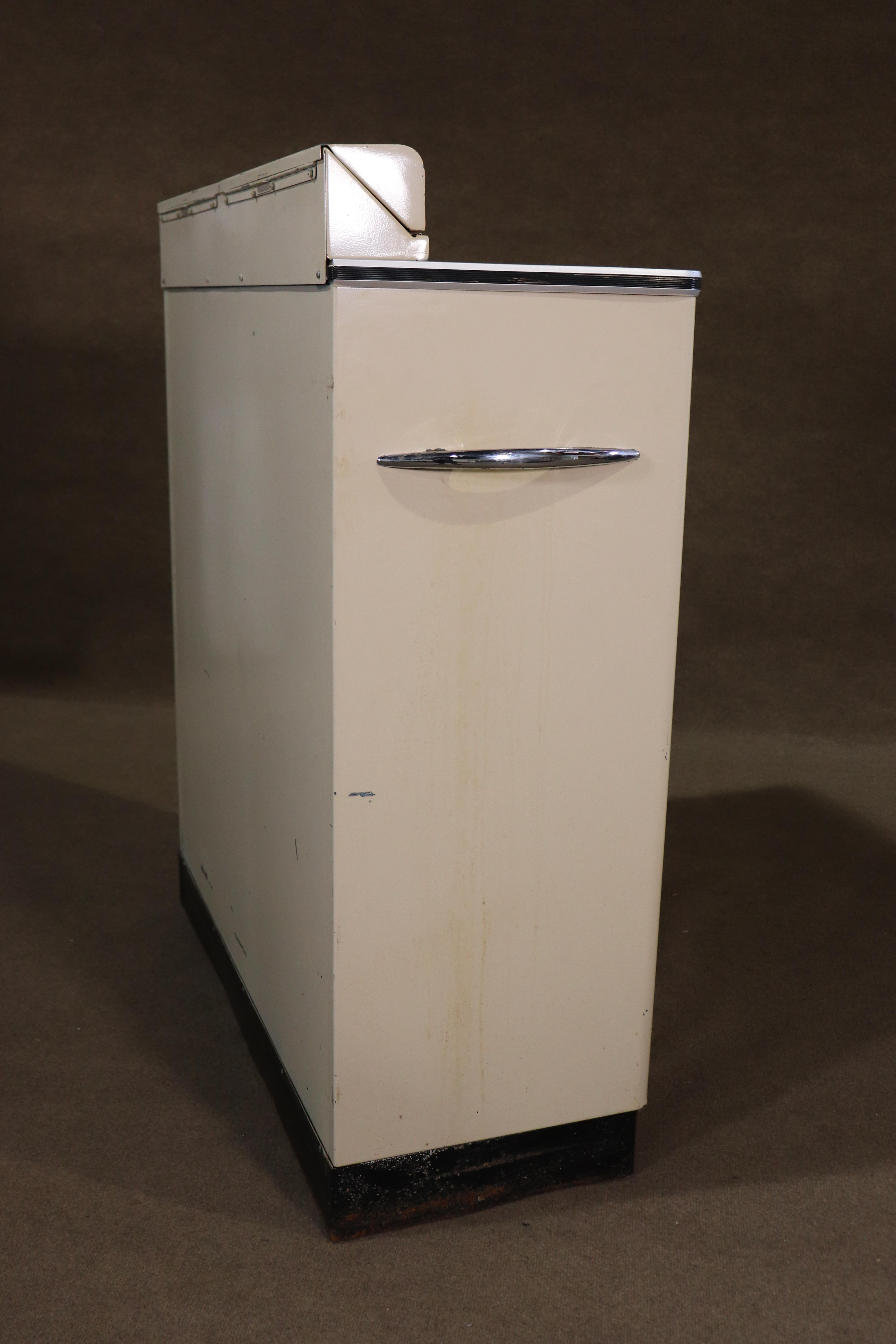 Gabinete Dental Vintage Estilo Deco en venta 3