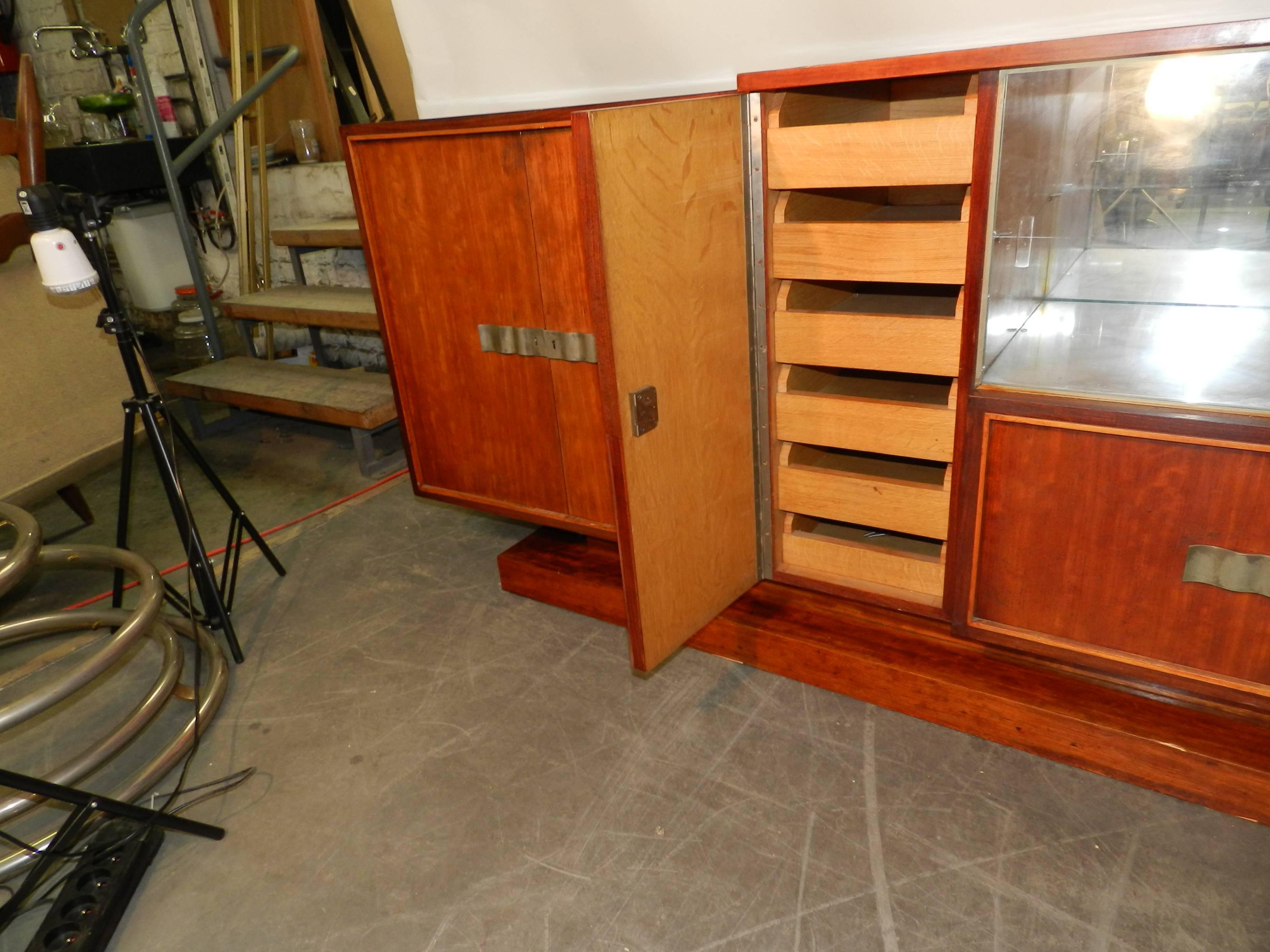 Belgian Decoene Freres, Large Art Deco Sideboard in MOVINGUI MOIRE , circa 1930 For Sale