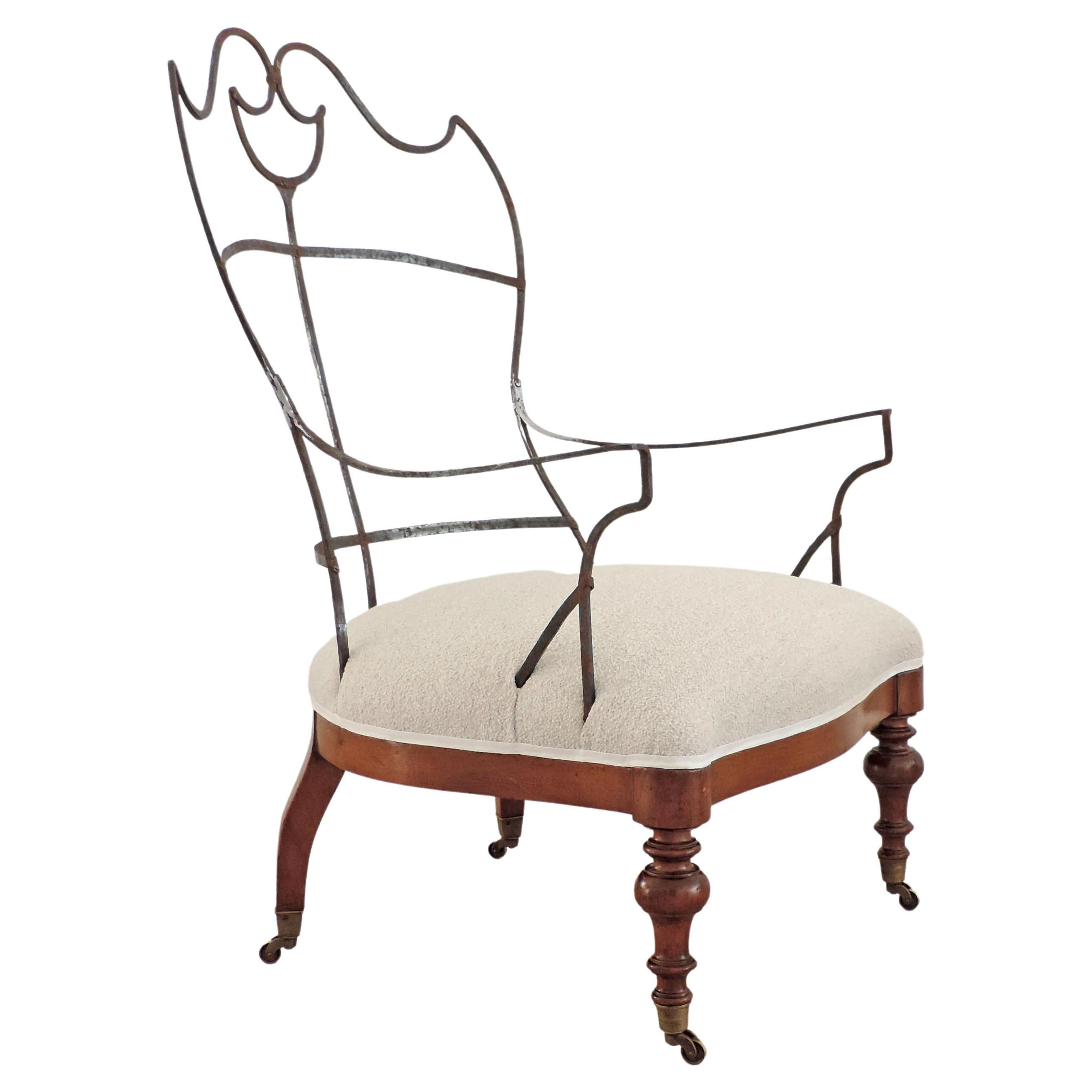 Französischer Sessel mit dekonstruierter Eisenrückenlehne und Skelettgestell, 1880er Jahre