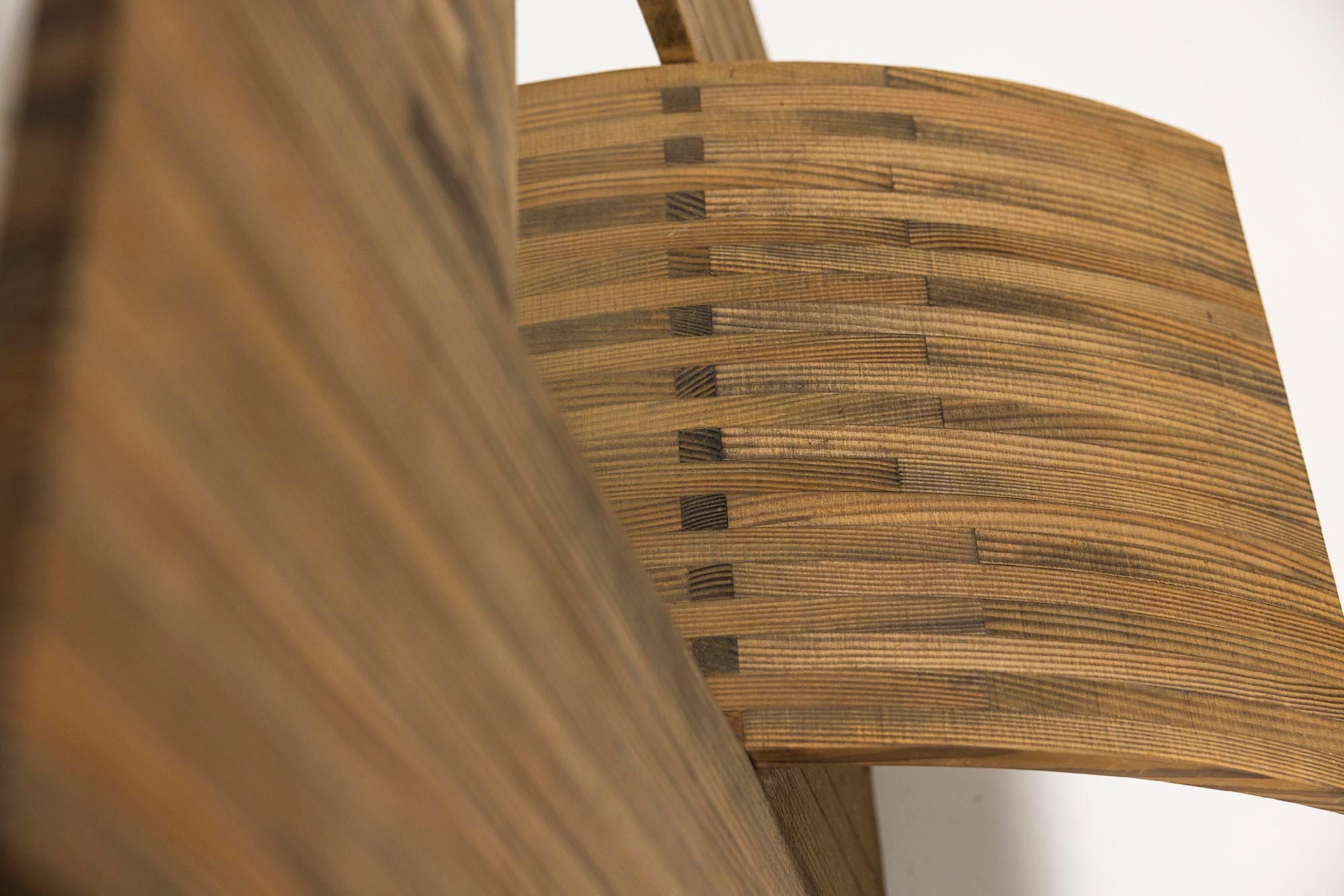 Silla cuadrada angular deconstructivista de madera, Países Bajos Años 80 en venta 4