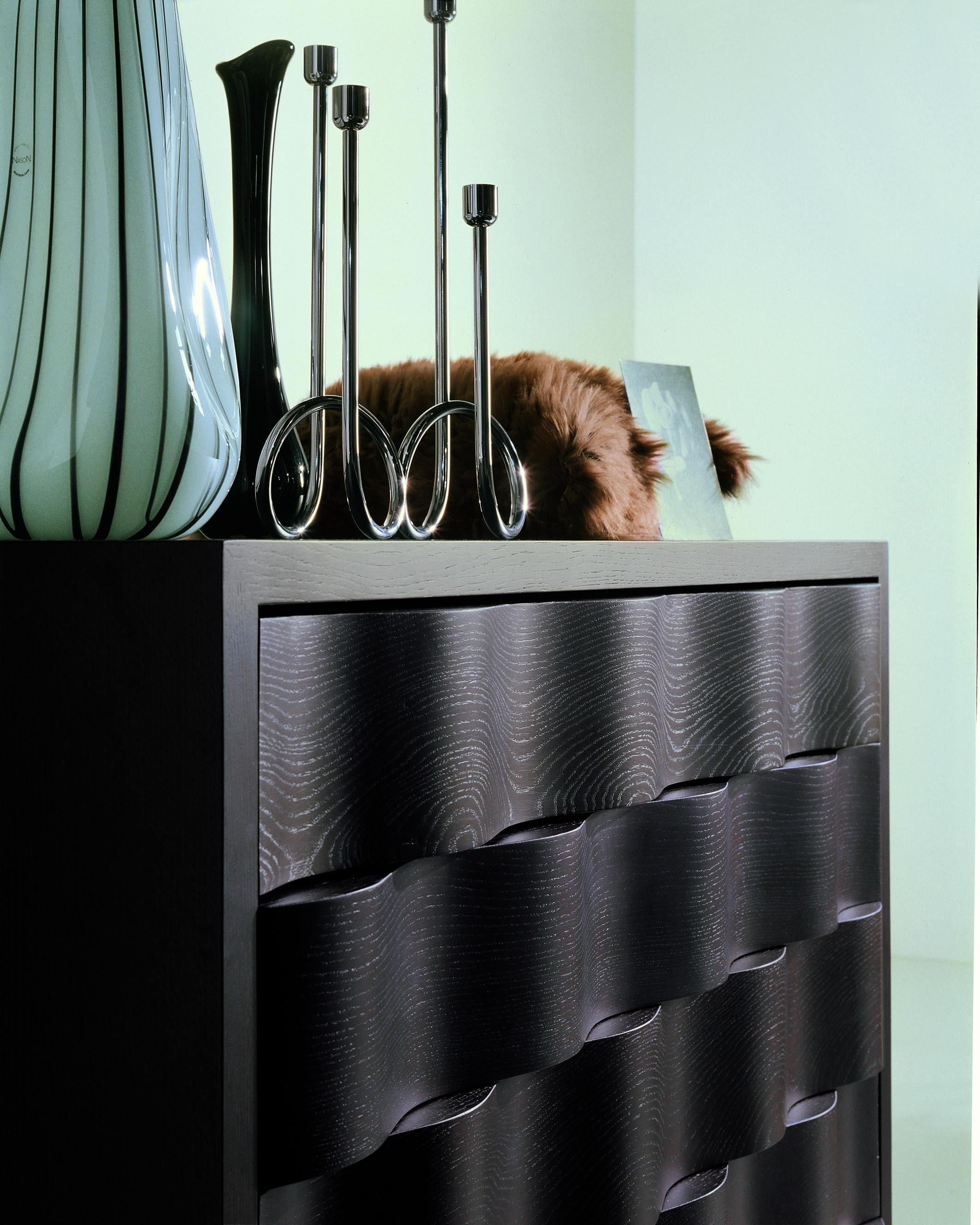 Modern Decontemporary Orsi Chest of Drawers Stained Wengè Oak Matt Finish For Sale