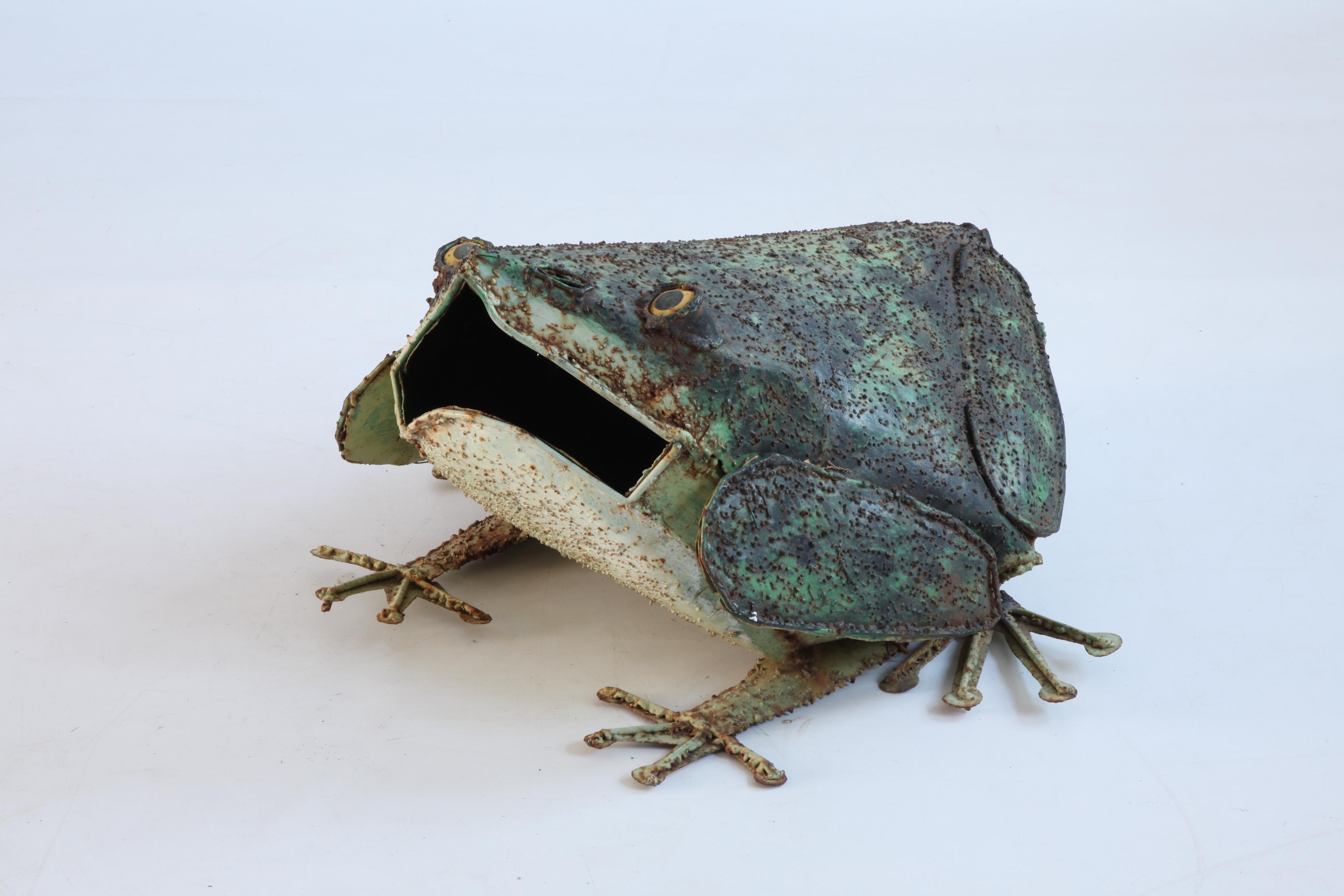 Decorarive 1950s Iron Frog Sclupture 1