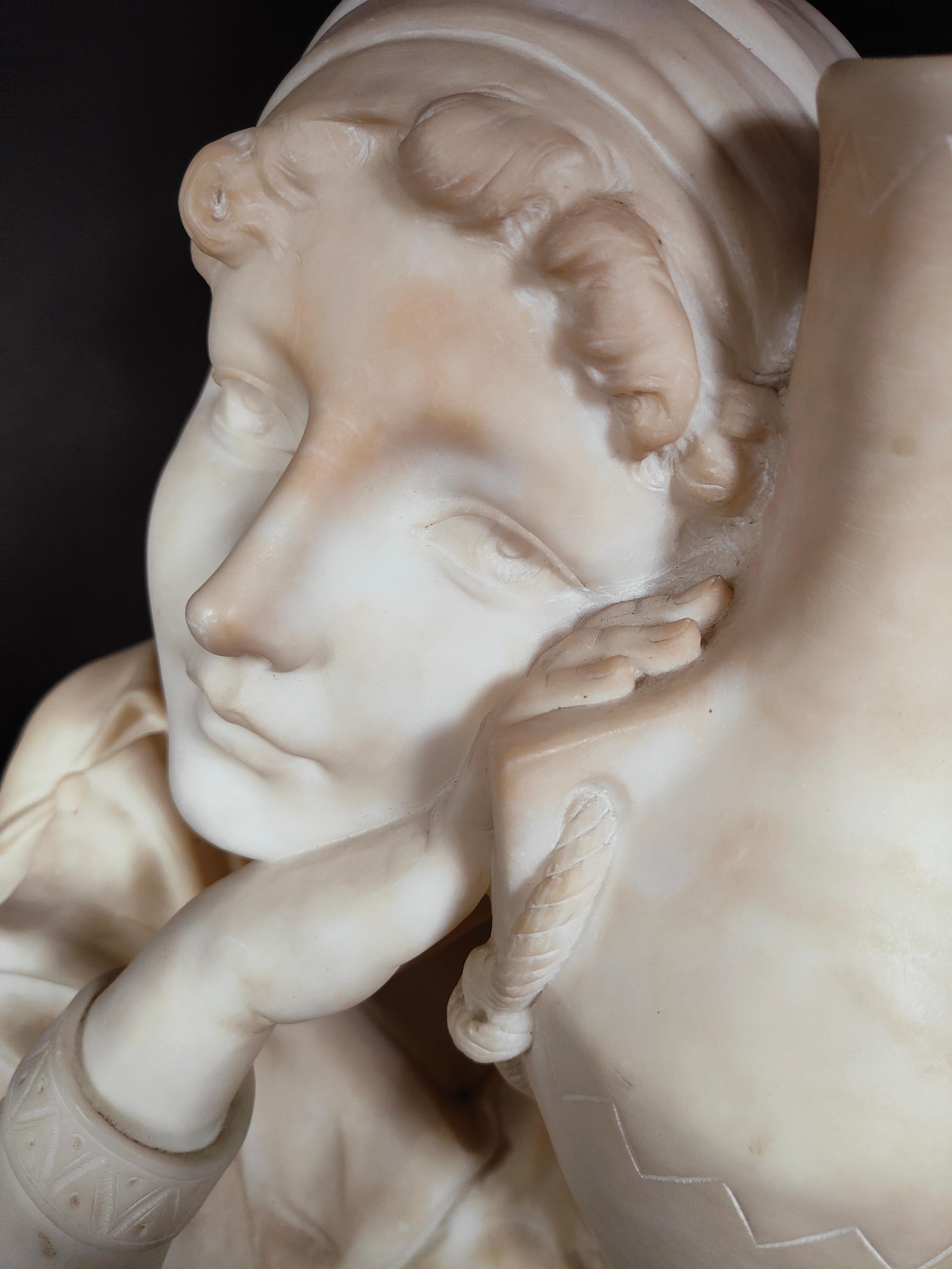 Decorarive XIX Century Italian Marble Sculpture For Sale 6