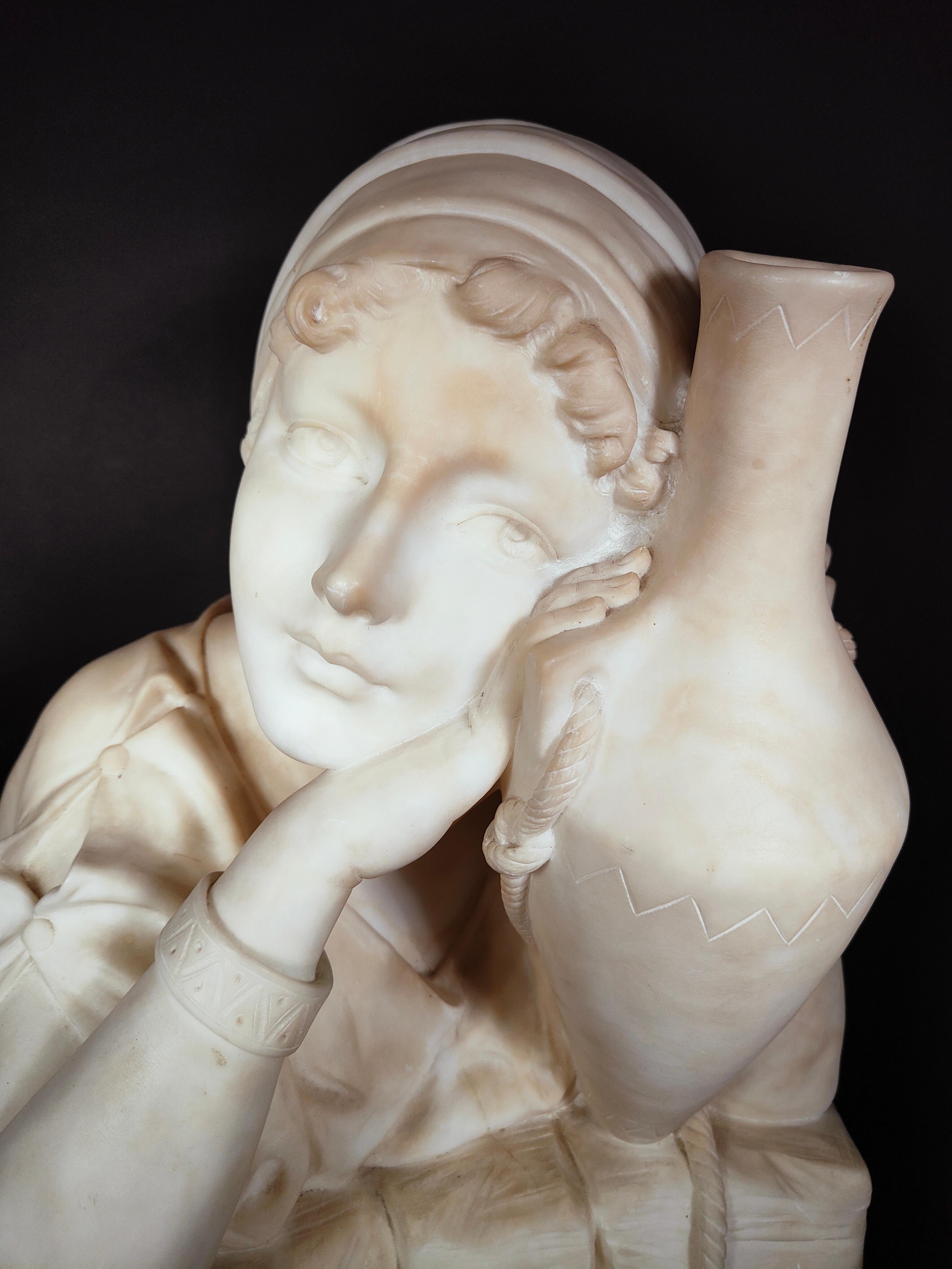 Decorarive XIX Century Italian Marble Sculpture In Good Condition For Sale In Madrid, ES