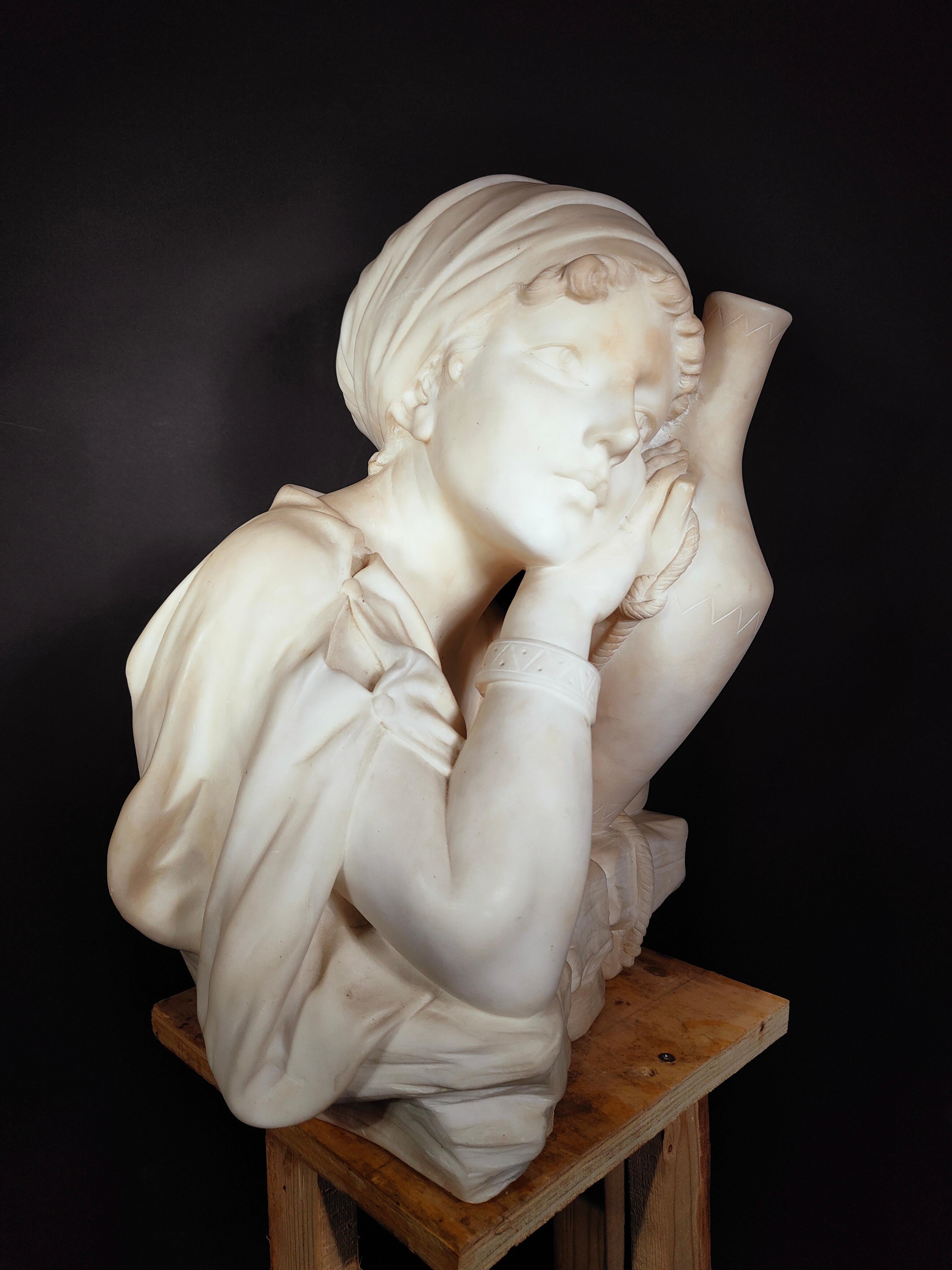 Late 19th Century Decorarive XIX Century Italian Marble Sculpture For Sale