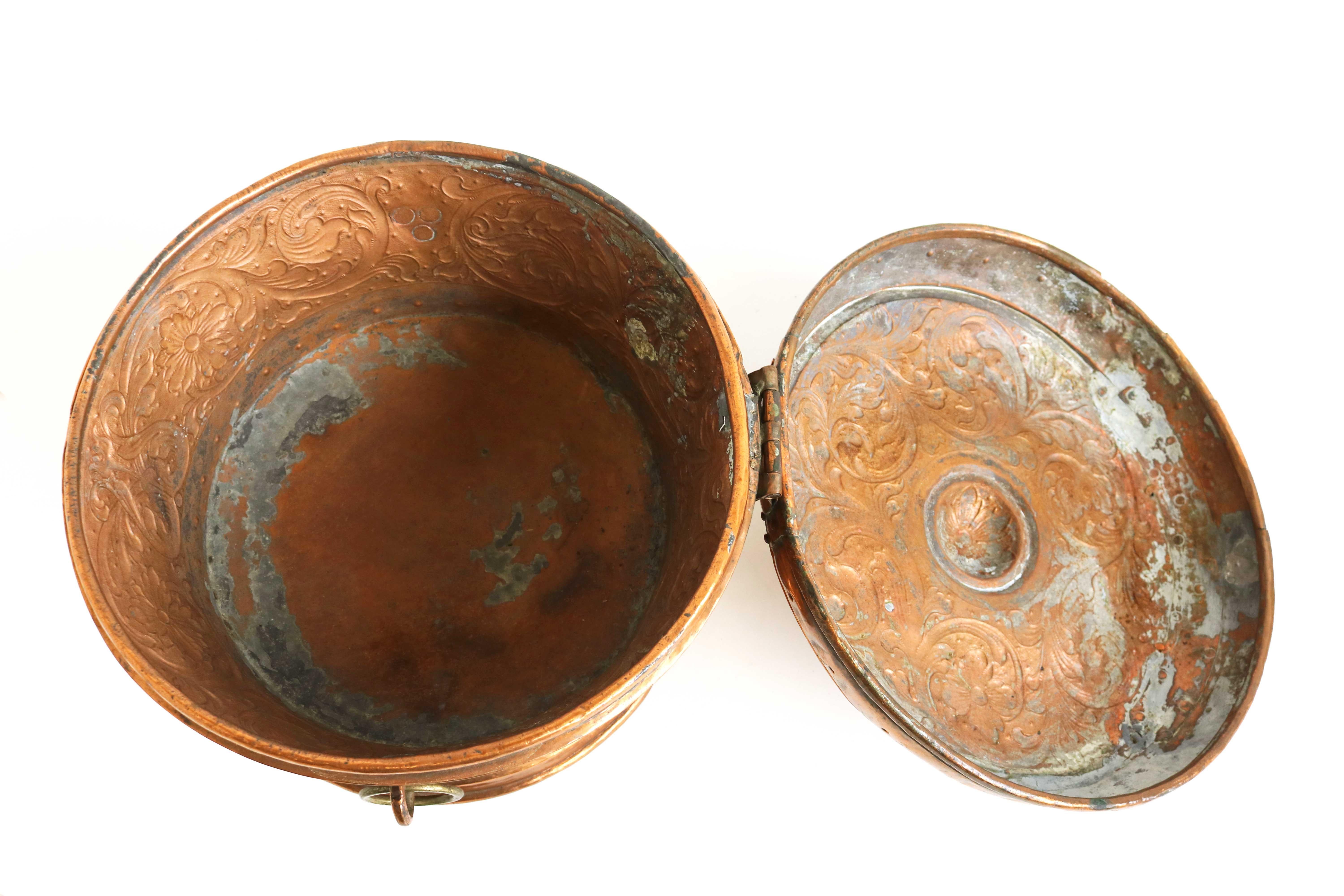 Decorated Dutch Antique Copper Bowl / Pot with Lid, 18th Century, Dated 1750 For Sale 11