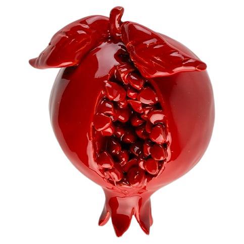 The Pommegranade is a symbol of fertility and life.

The Bottega is today undoubtedly the spearhead of Puglia pottery art. The artist was practically born among ceramics and has nourished herself with this art throughout her life until she reached
