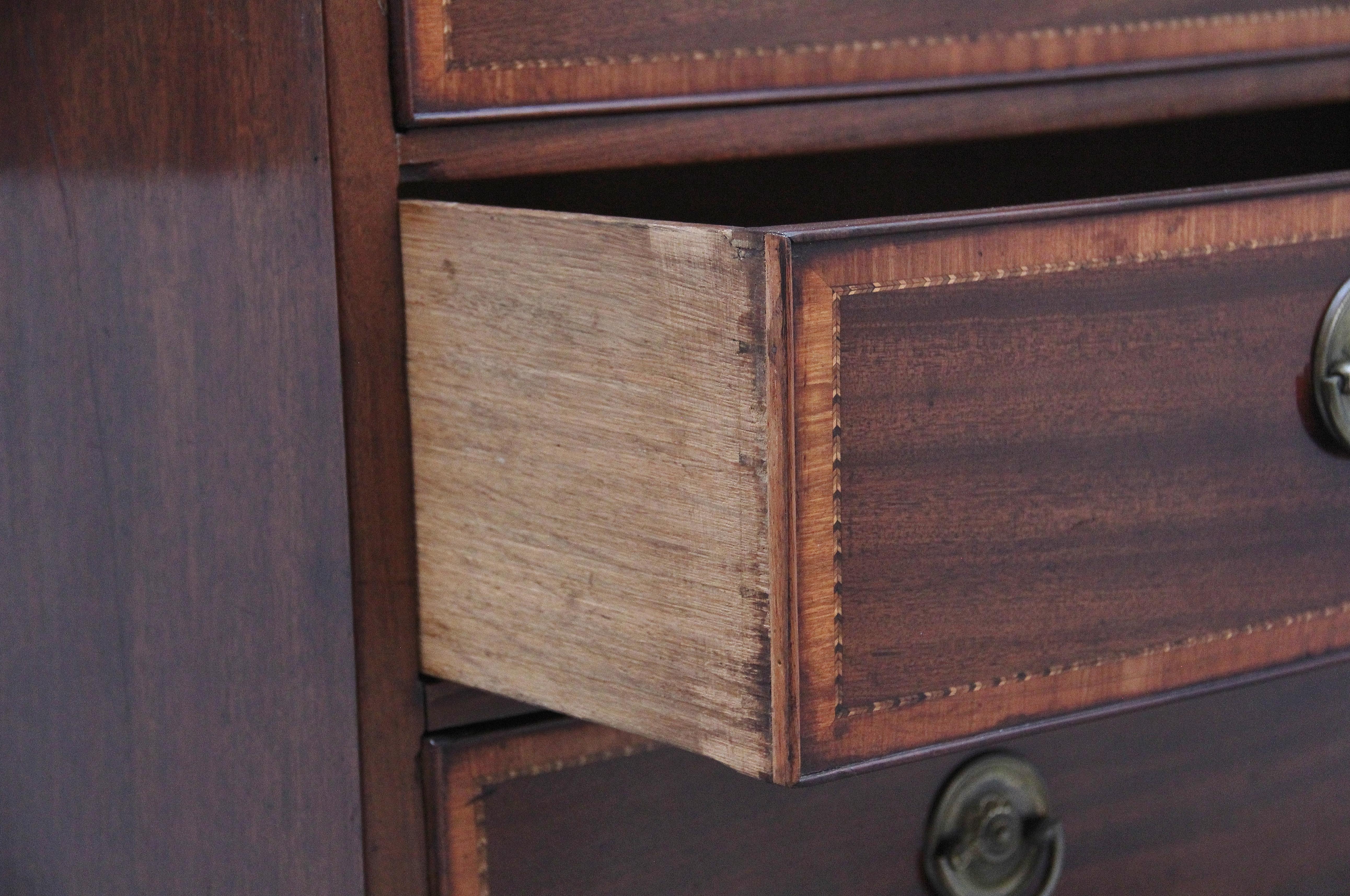 Decorative 18th Century mahogany bowfront chest of drawers In Good Condition For Sale In Martlesham, GB