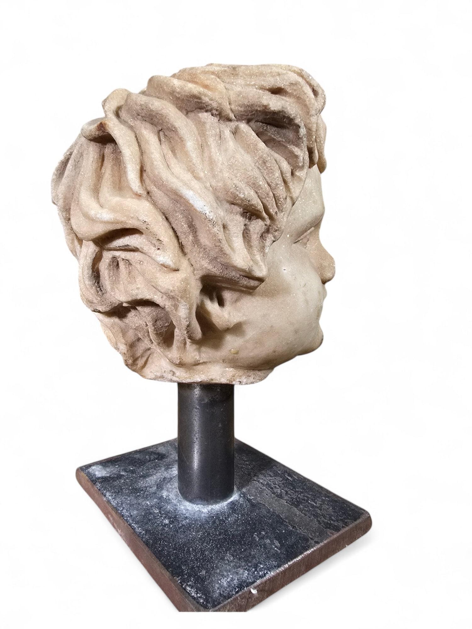 TESTA decorativa in marmo del XIX secolo raffigurante un bambino in vendita 4