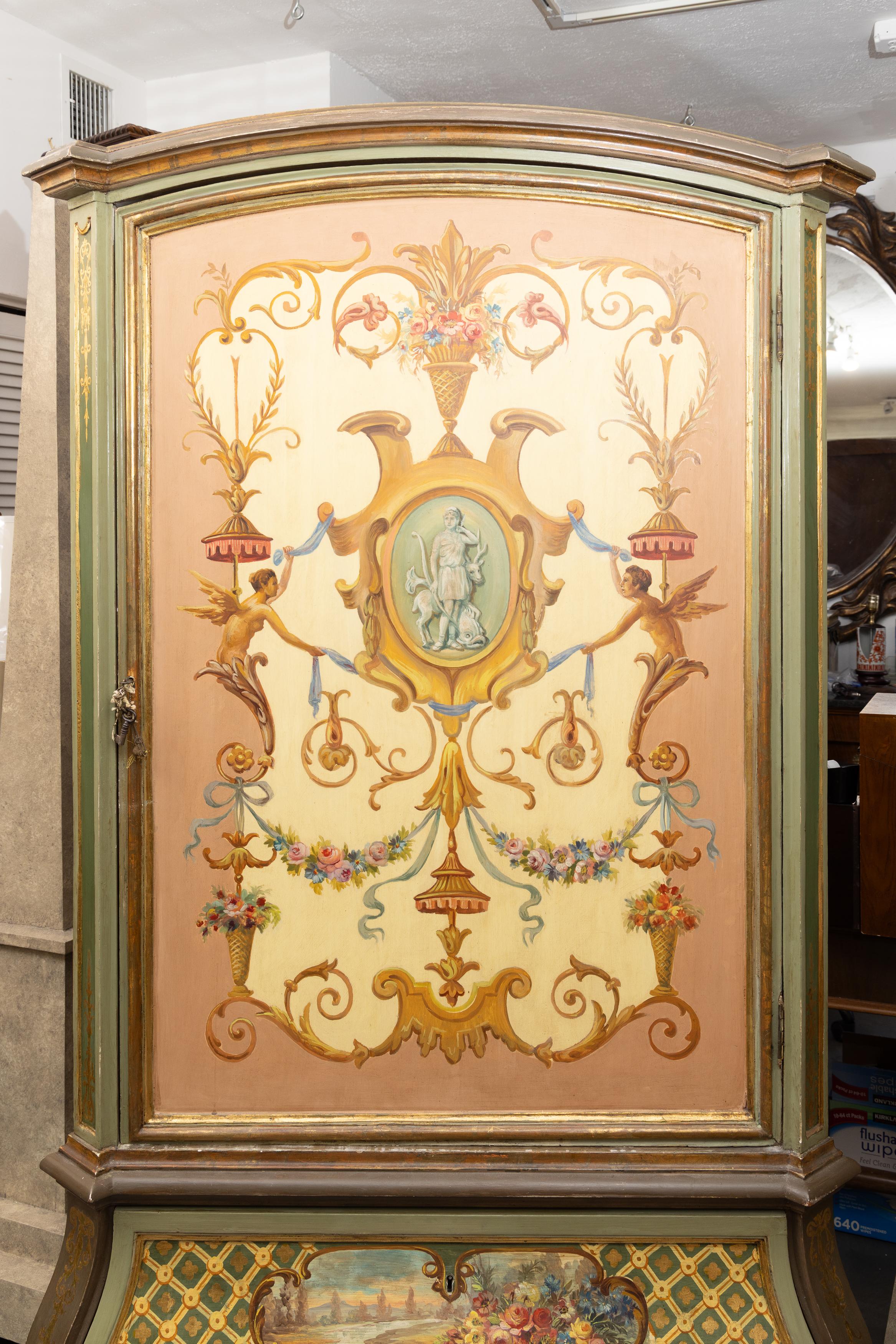 Armadio decorativo dipinto del XIX secolo In condizioni buone in vendita a WEST PALM BEACH, FL