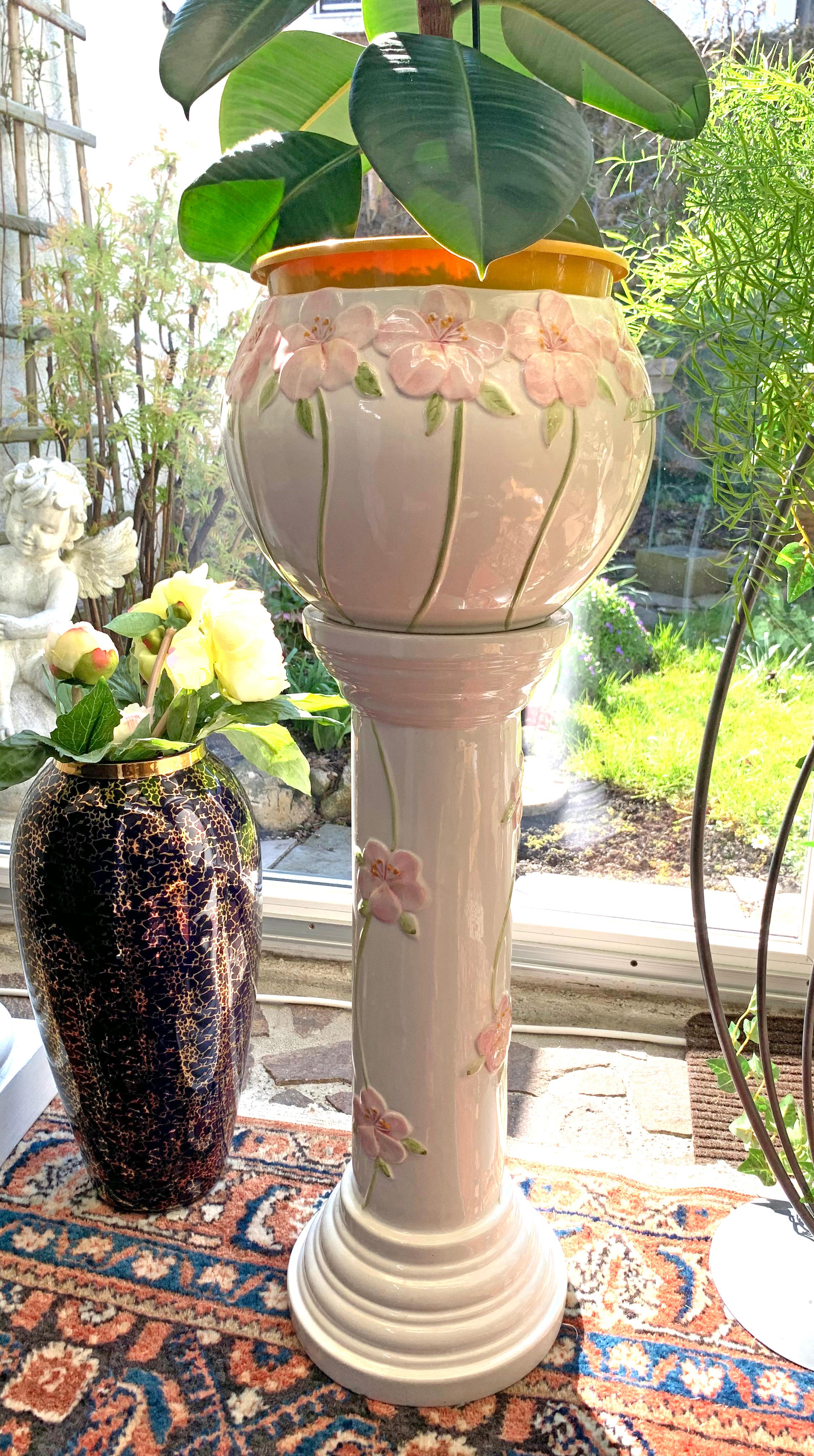 Decorative 20th Century White Porcelain Jardinière/ Flower Pot with Pink Flowers For Sale 4