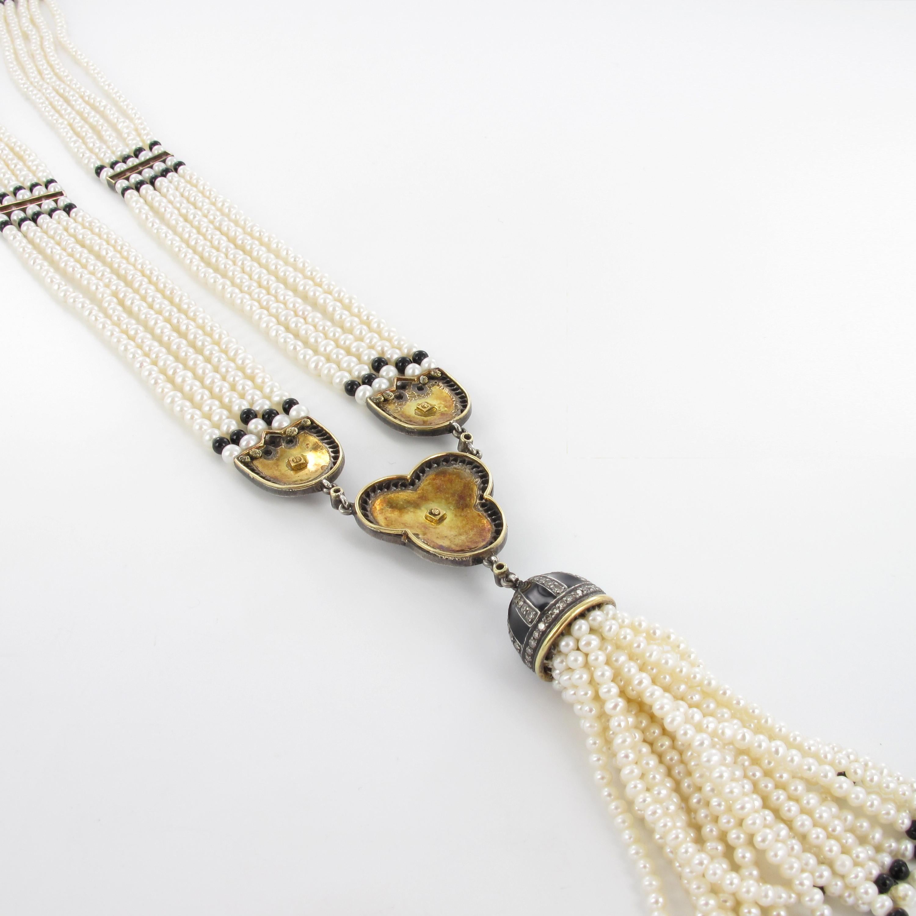 Collier décoratif à 5 brins de perles de culture avec diamants en or surmonté d'argent Unisexe en vente