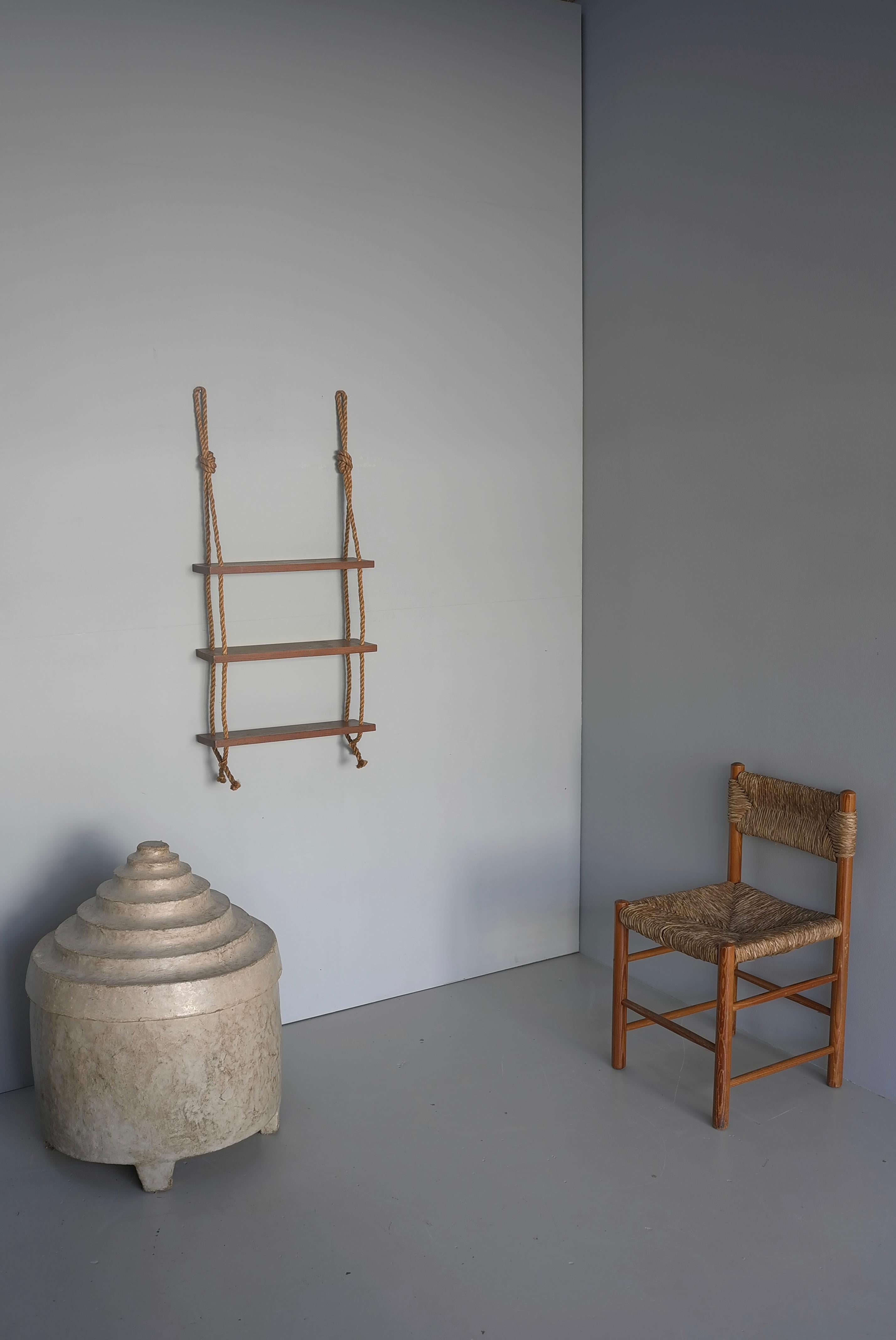 Cesto decorativo africano di metà secolo, intonacato di bianco, con coperchio a scalino in vendita 3