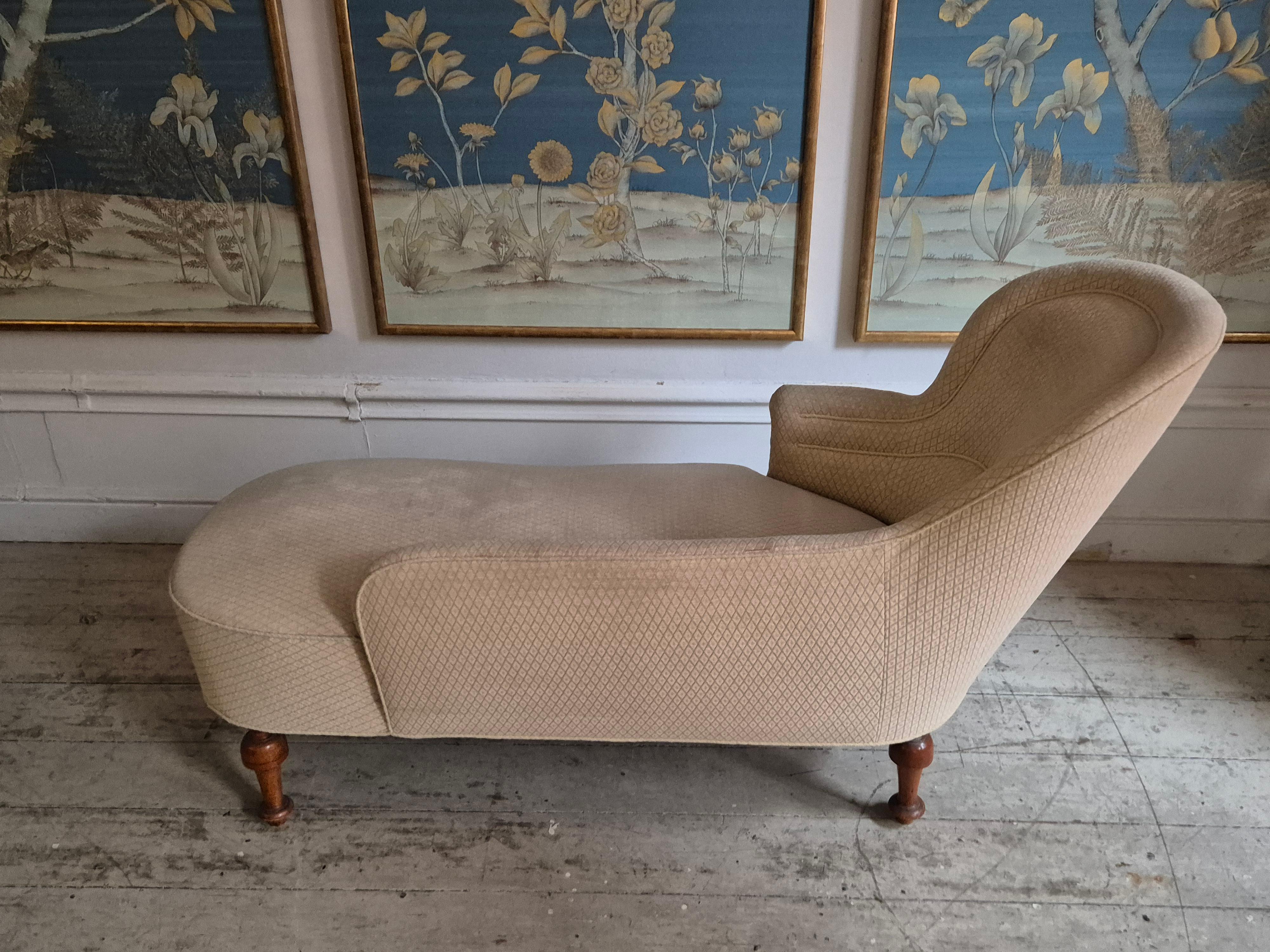 Chaise longue décorative et confortable, fin du XIXe siècle. en vente 4
