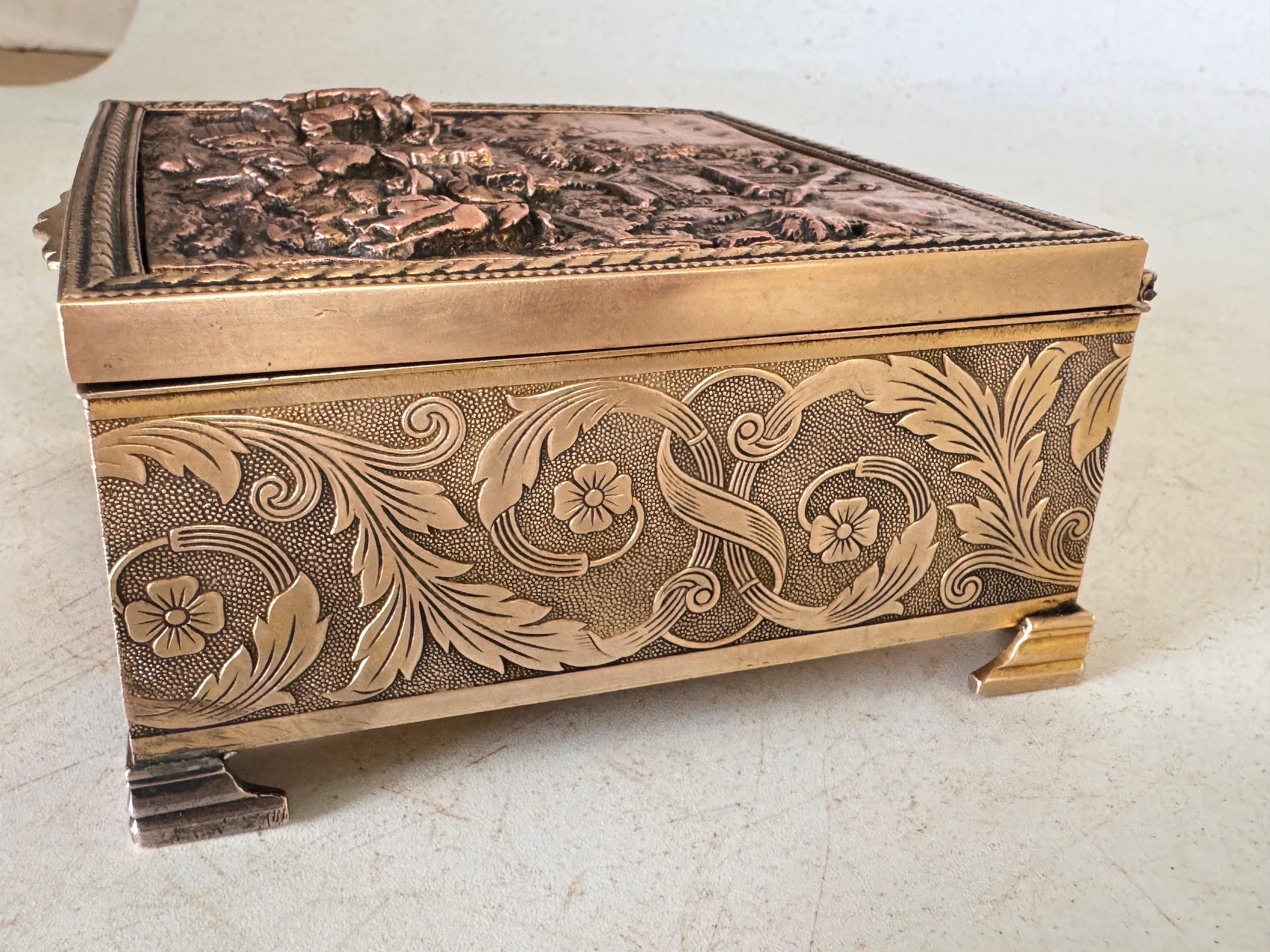 Decorative and Jewelry Box in Metal, Silver Color and Gold France 20th Century For Sale 6