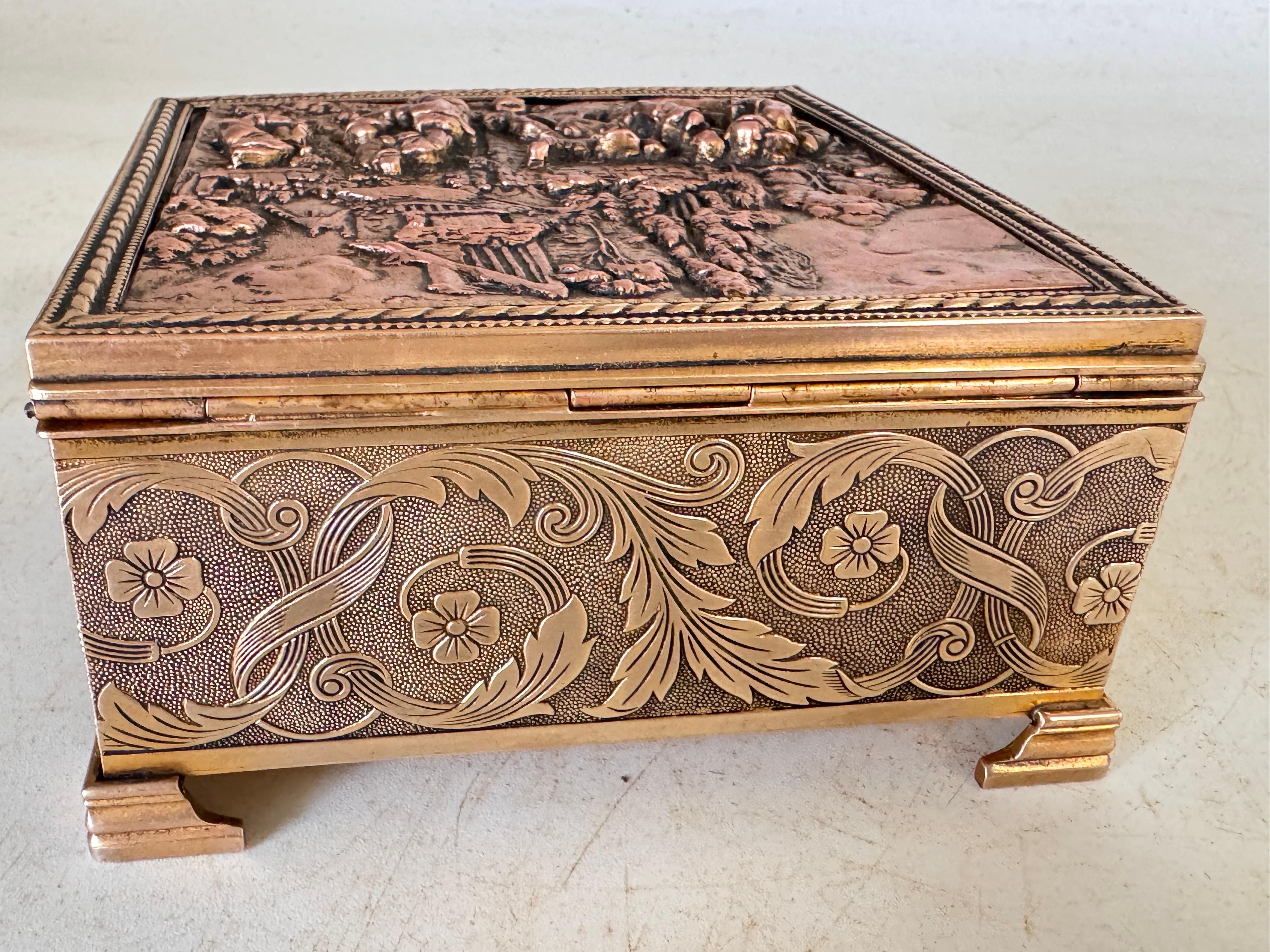 Decorative and Jewelry Box in Metal, Silver Color and Gold France 20th Century In Good Condition For Sale In Auribeau sur Siagne, FR