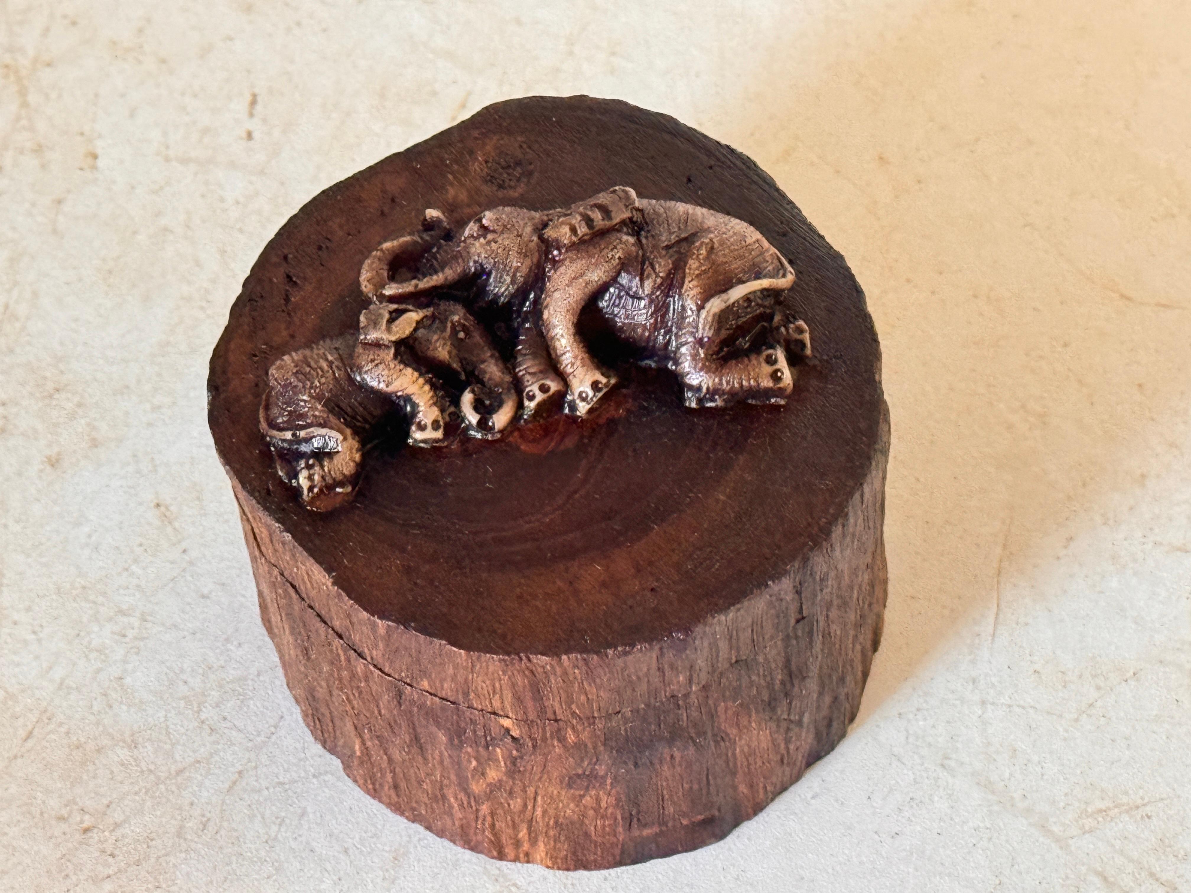 French Decorative and Jewelry Box in Wood with  Carved Elephants France 1970 For Sale