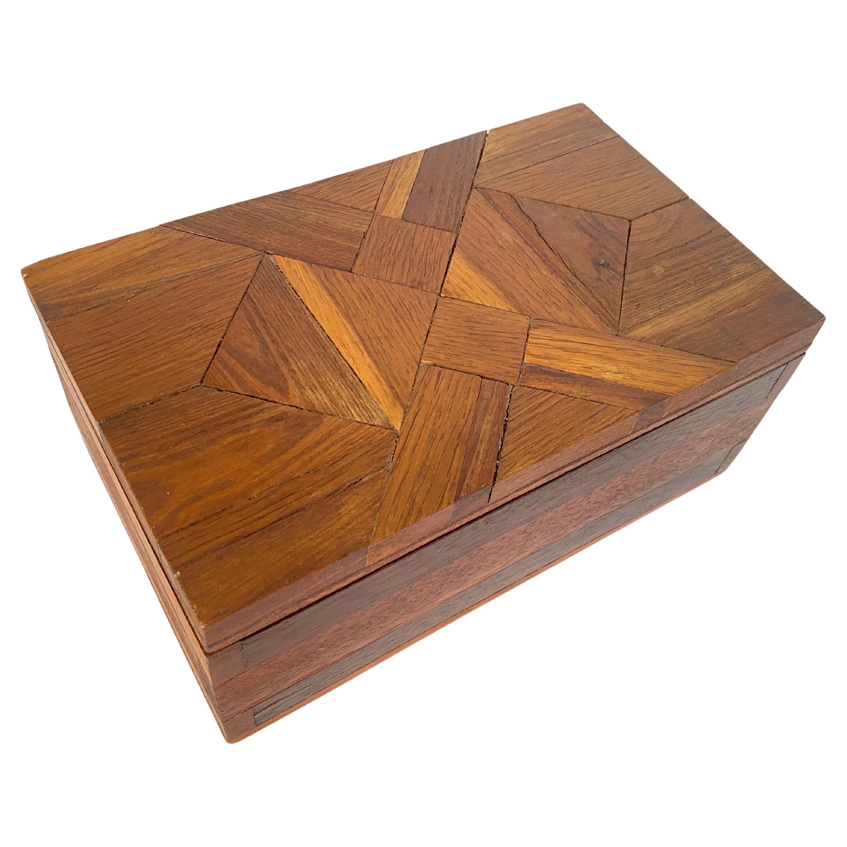 Decorative and Jewelry Box in Wood with  Geometrical Inlays France 1970 For Sale