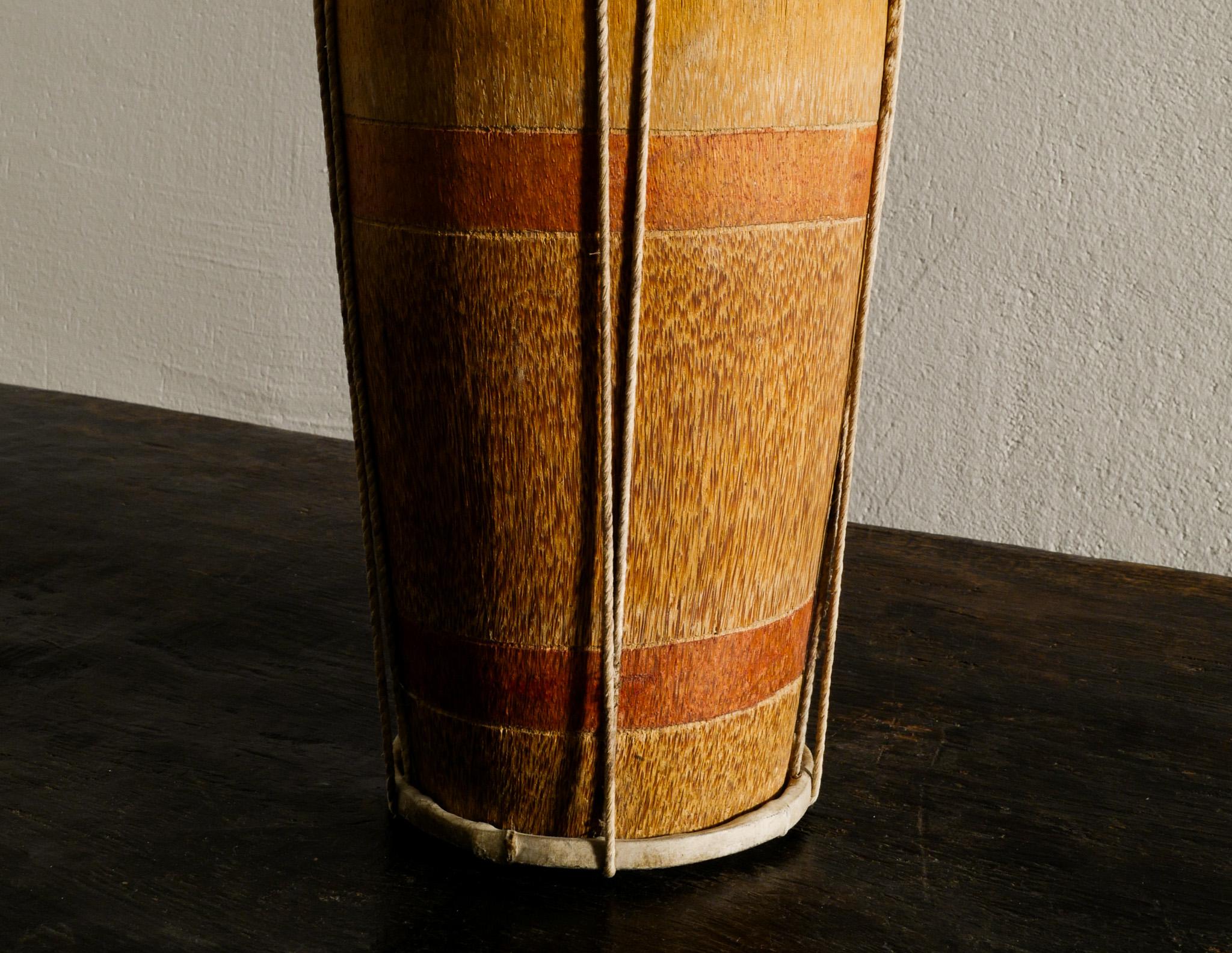 Decorative and Mid Century African Hand Made Wooden and Hide Tribal Drum, 1900s In Good Condition For Sale In Stockholm, SE