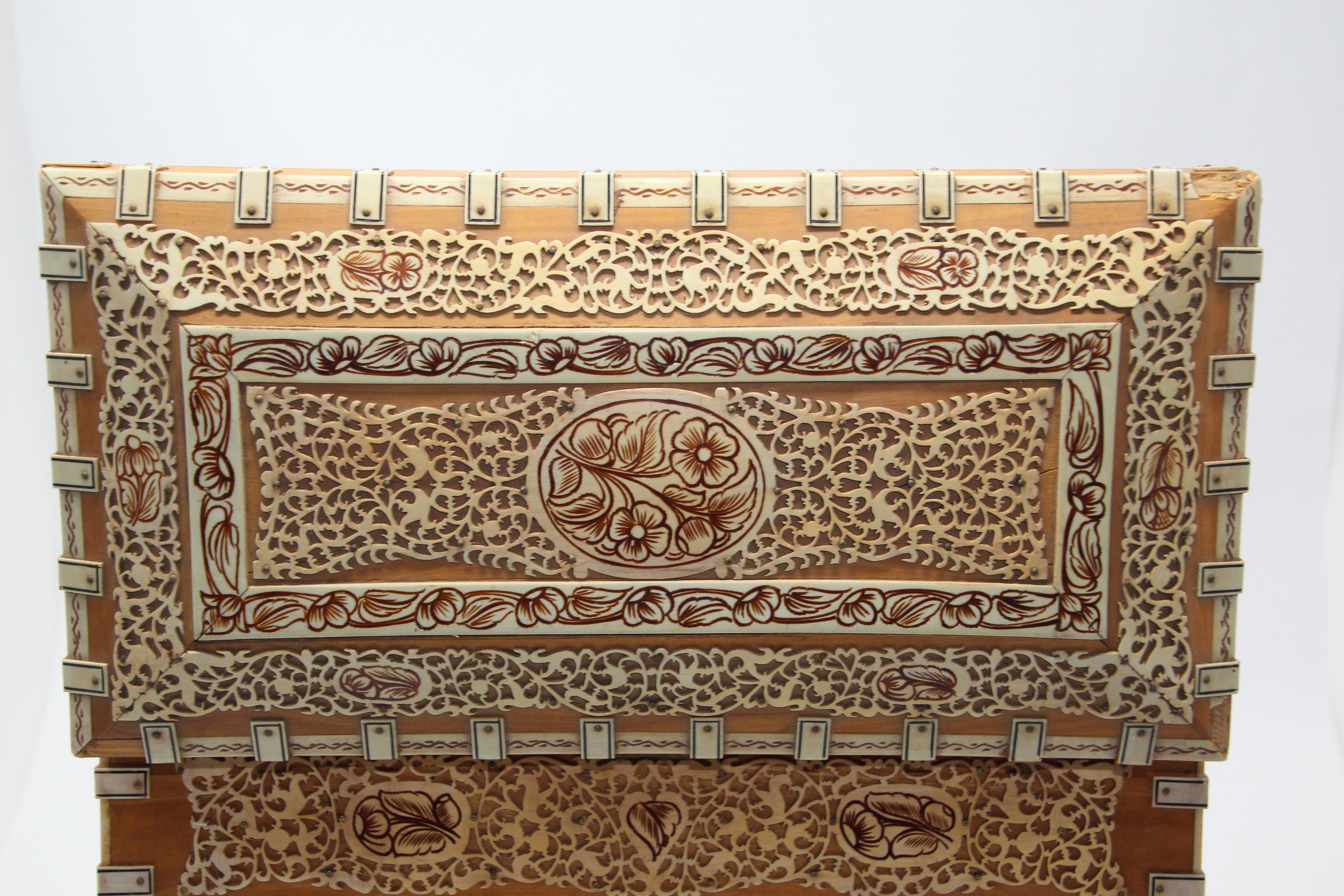 Decorative Anglo-Indian Mughal Style Overlay Footed Box 11
