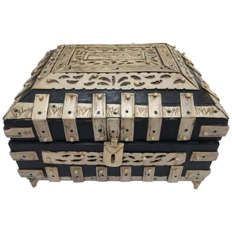 Decorative AngloIndian Vizagapatam Bombay Mughal Style Footed Box For