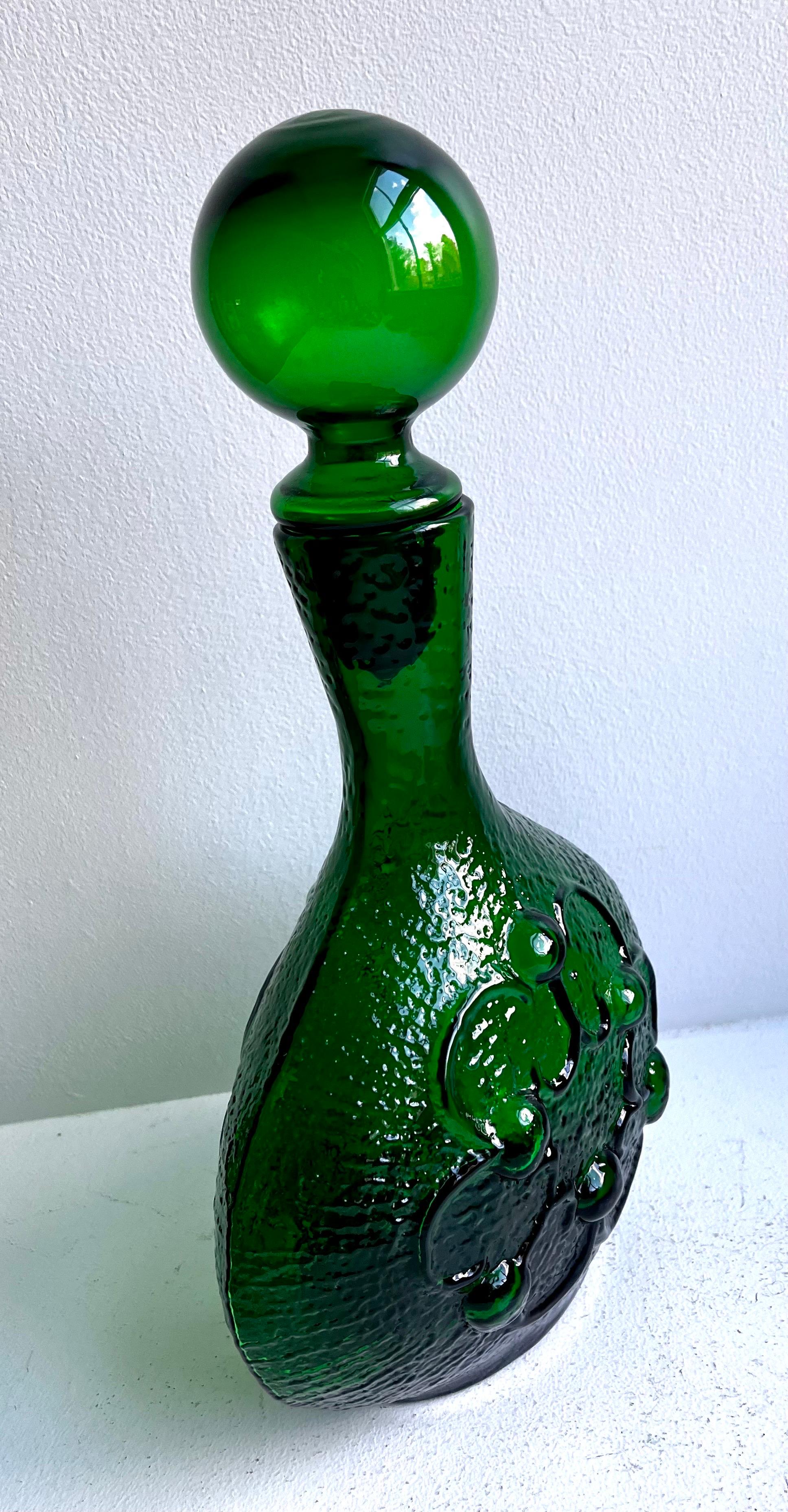 Mid-Century Modern Carafe décorative en verre d'art 