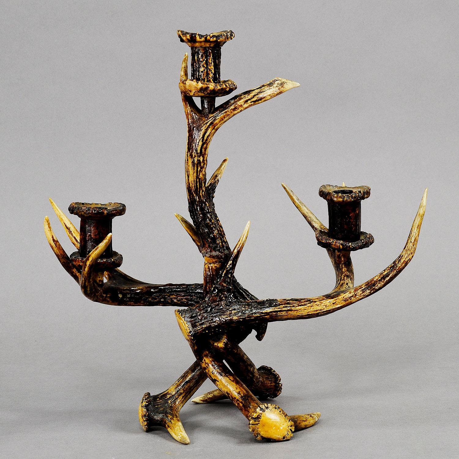 Decorative Antique Antler Candelabra with Three Spouts, 1900 In Good Condition For Sale In Berghuelen, DE