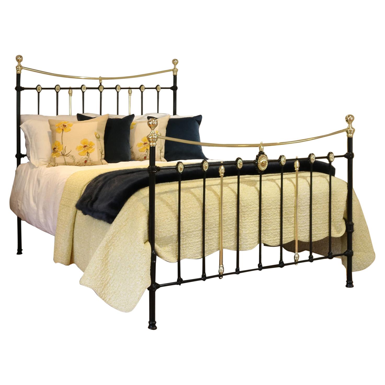 Decorative Antique Bed in Black MK235