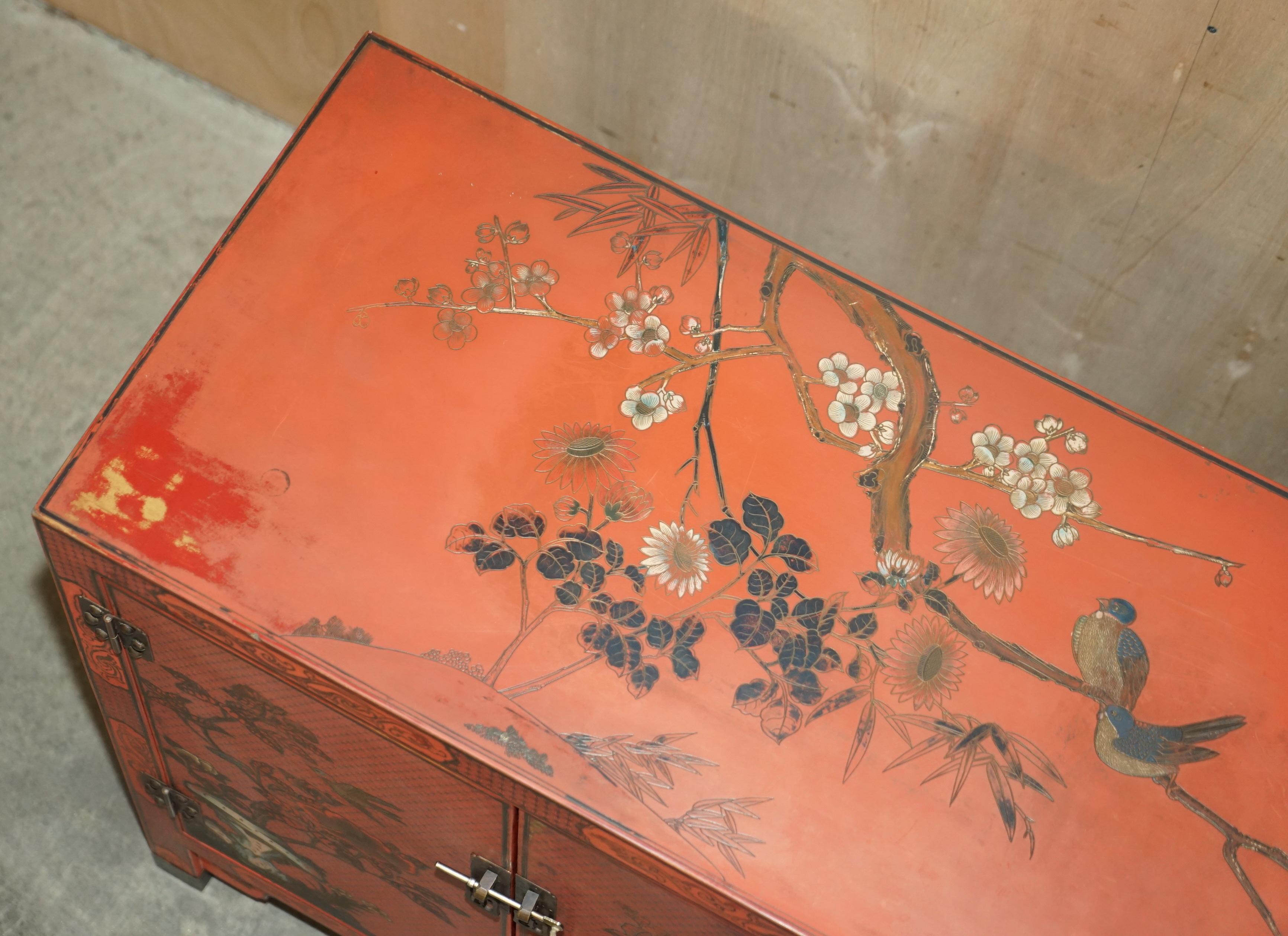 Decorative Antique Chinese Chinoiserie Floral Painted and Lacquered Sideboard For Sale 8