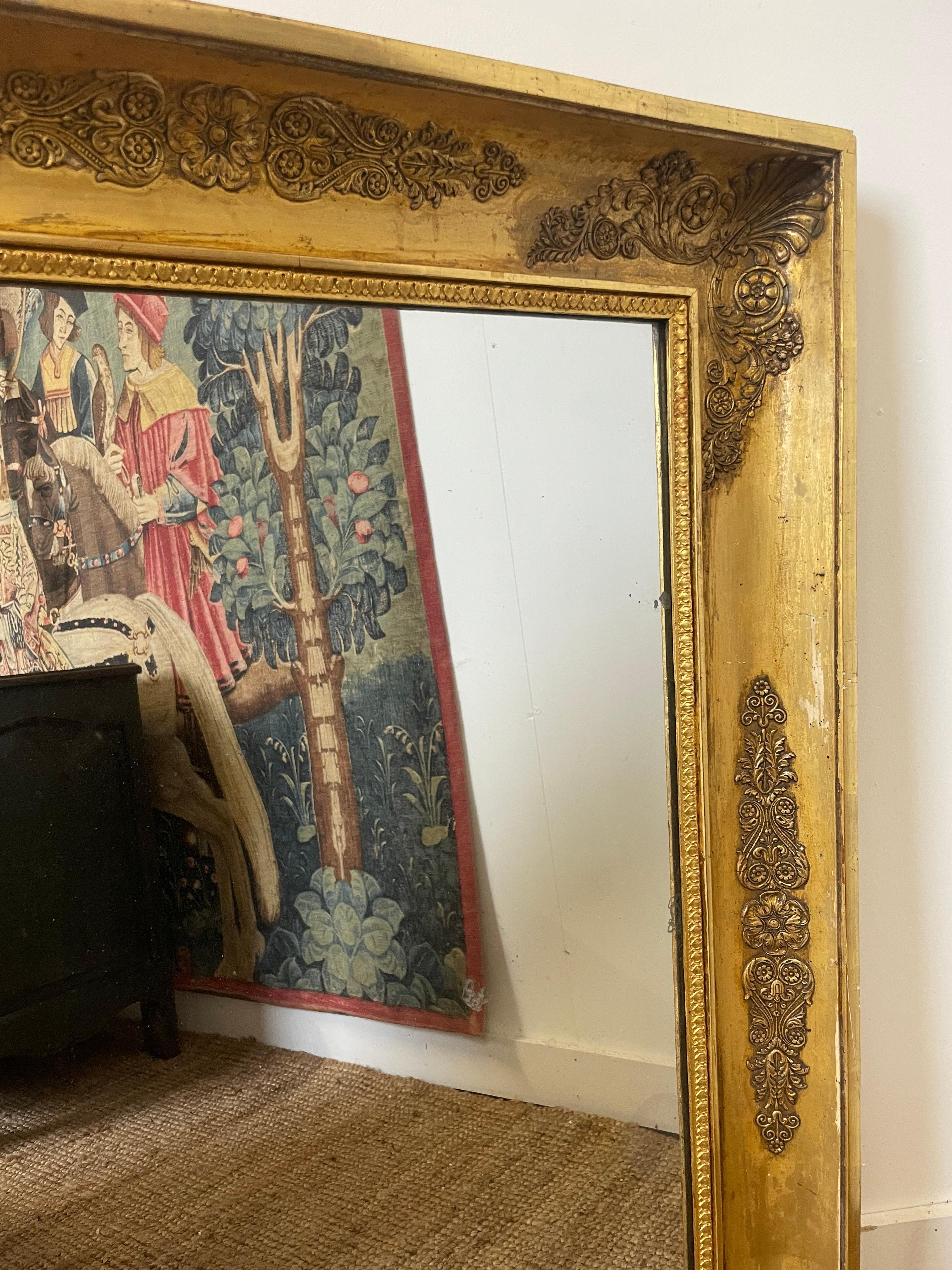 Dekorativer antiker französischer Spiegel im Empire-Stil  im Angebot 3