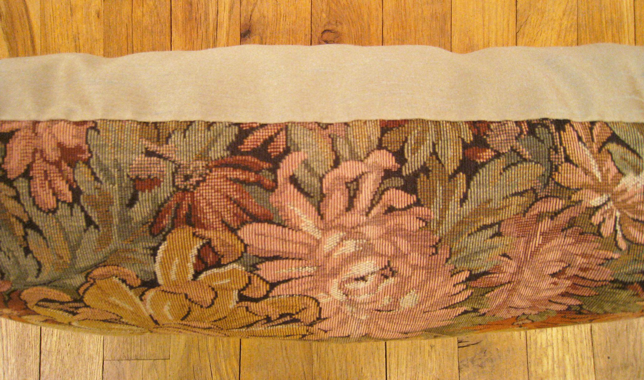 Decorative Antique Jacquard Tapestry Pillow with Floral Elements In Good Condition For Sale In New York, NY