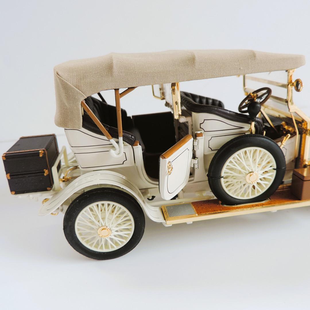 Modèle de carrosserie décoratif antique rare Rolls Royce Cream Car Franklin Mint 1911 Royaume-Uni Excellent état - En vente à Hampshire, GB