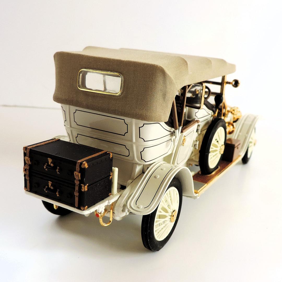 Metallic Thread Decorative Antique MODEL CARS, Rare Rolls Royce Cream Car Franklin Mint 1911 UK For Sale