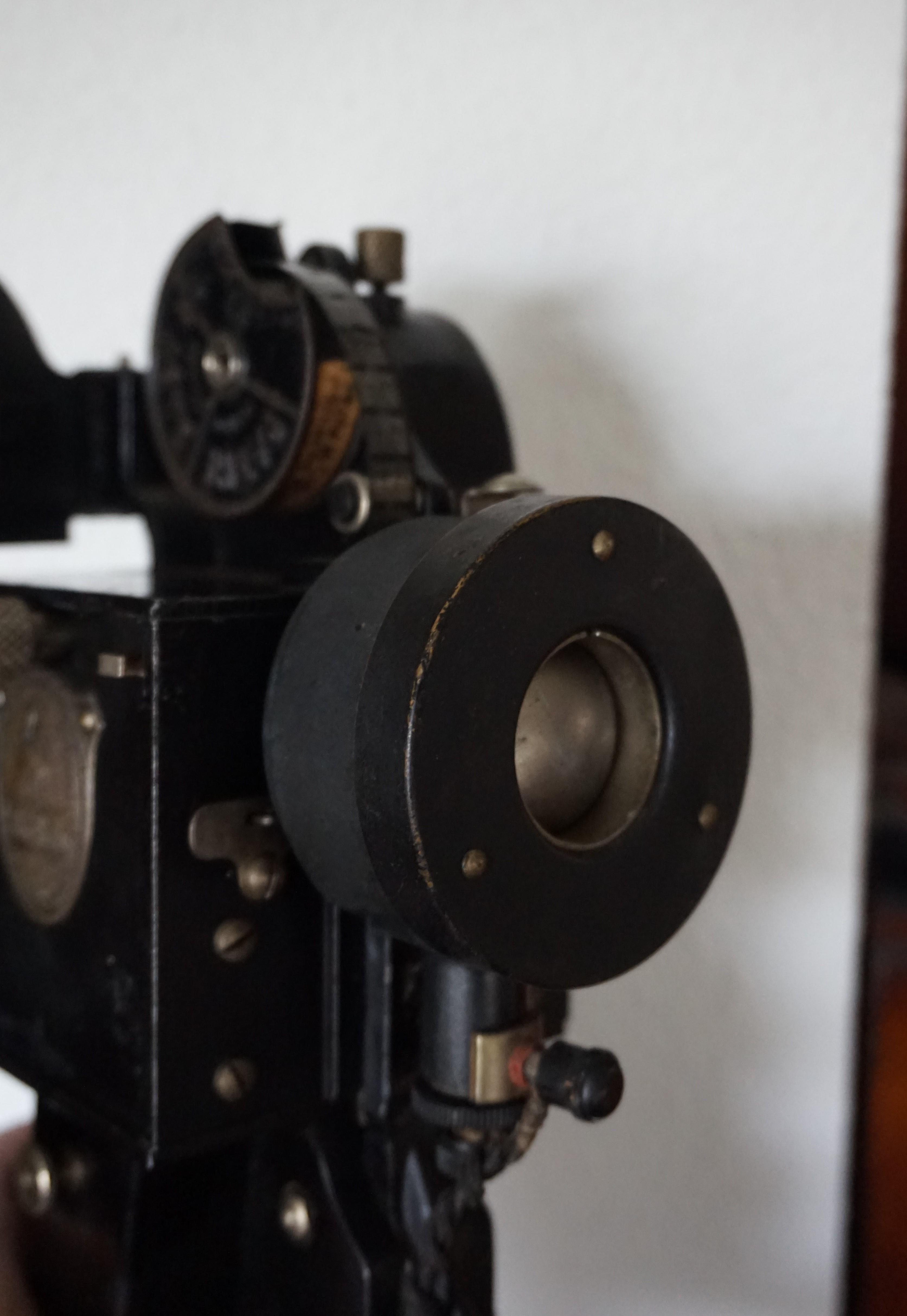 Decorative Antique Pathé Baby Projector Bookends with Felix the Cat Cartoon Film 3