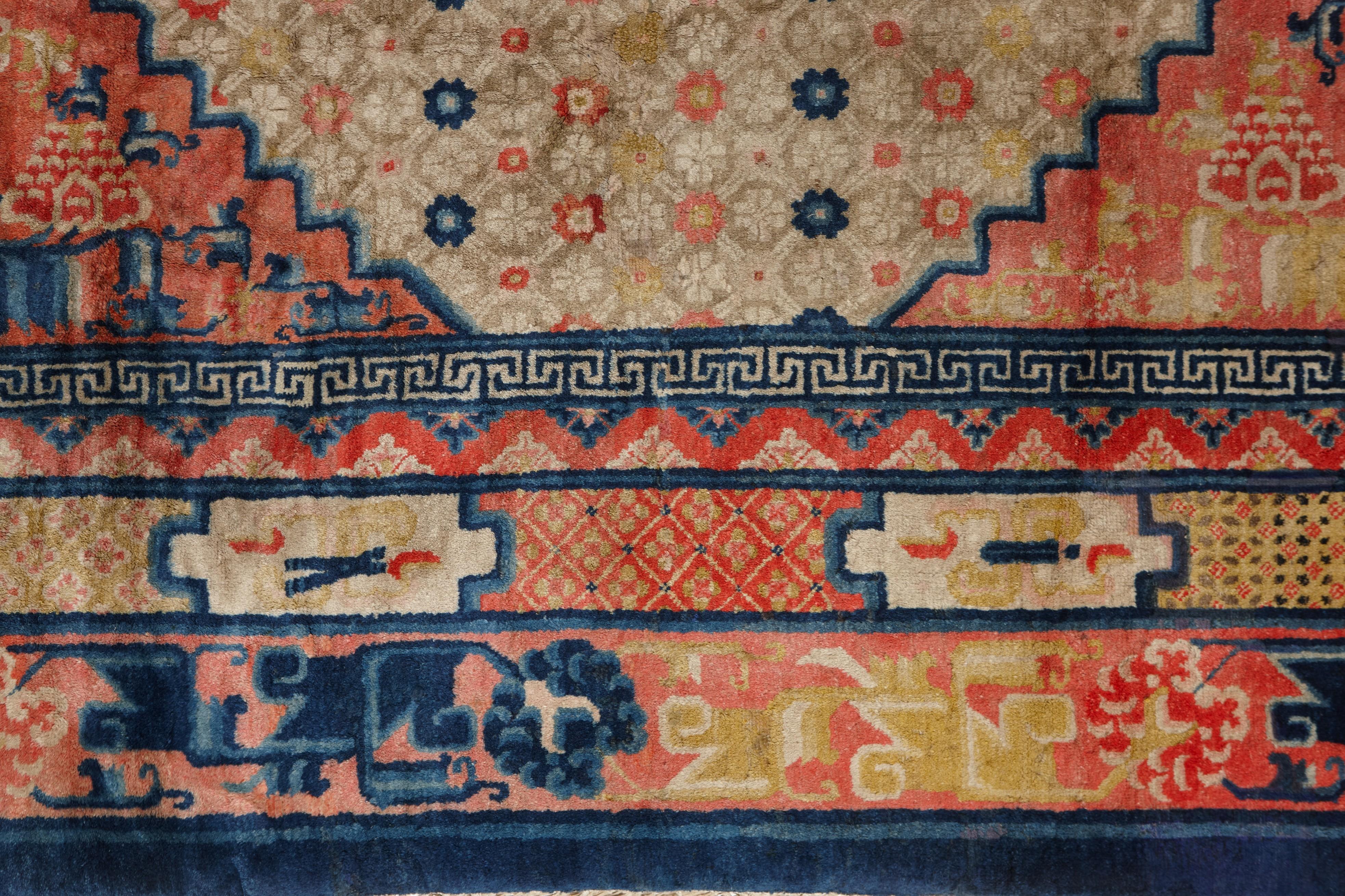 Noué à la main Tapis décoratif ancien de Pékin en vente