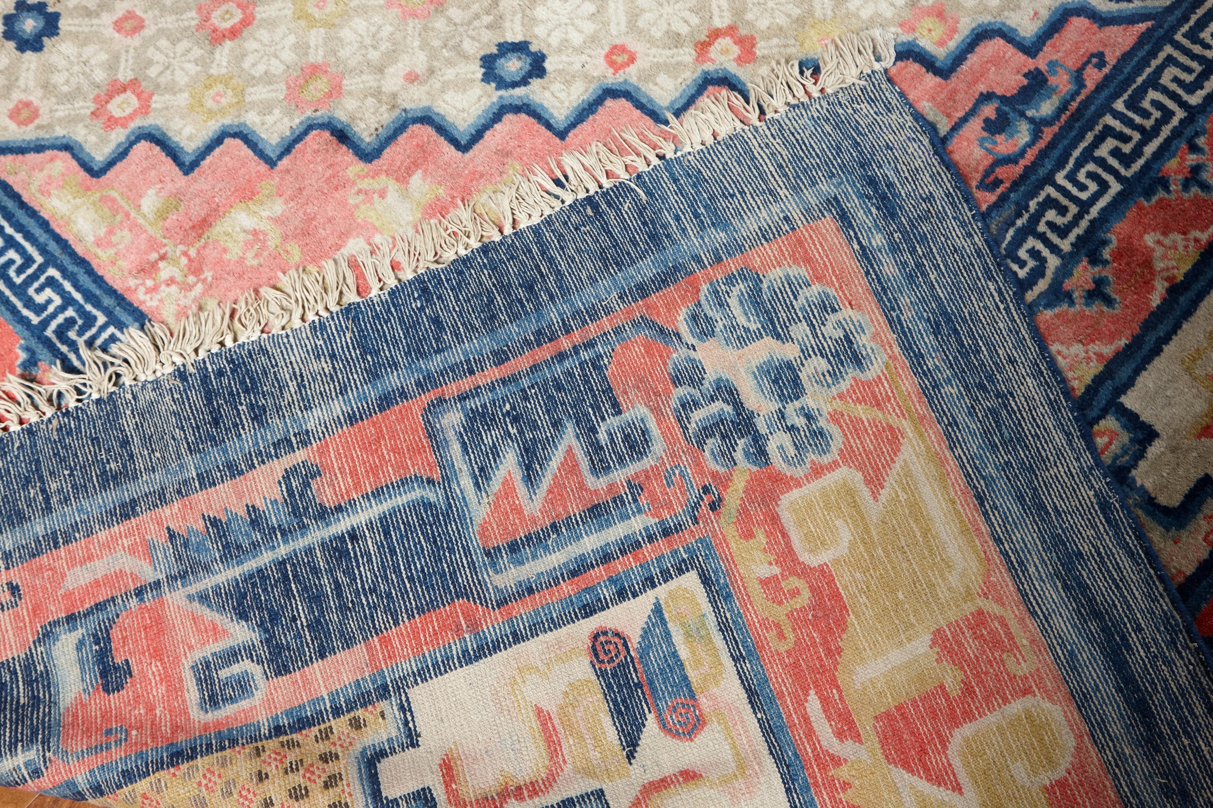 Laine Tapis décoratif ancien de Pékin en vente